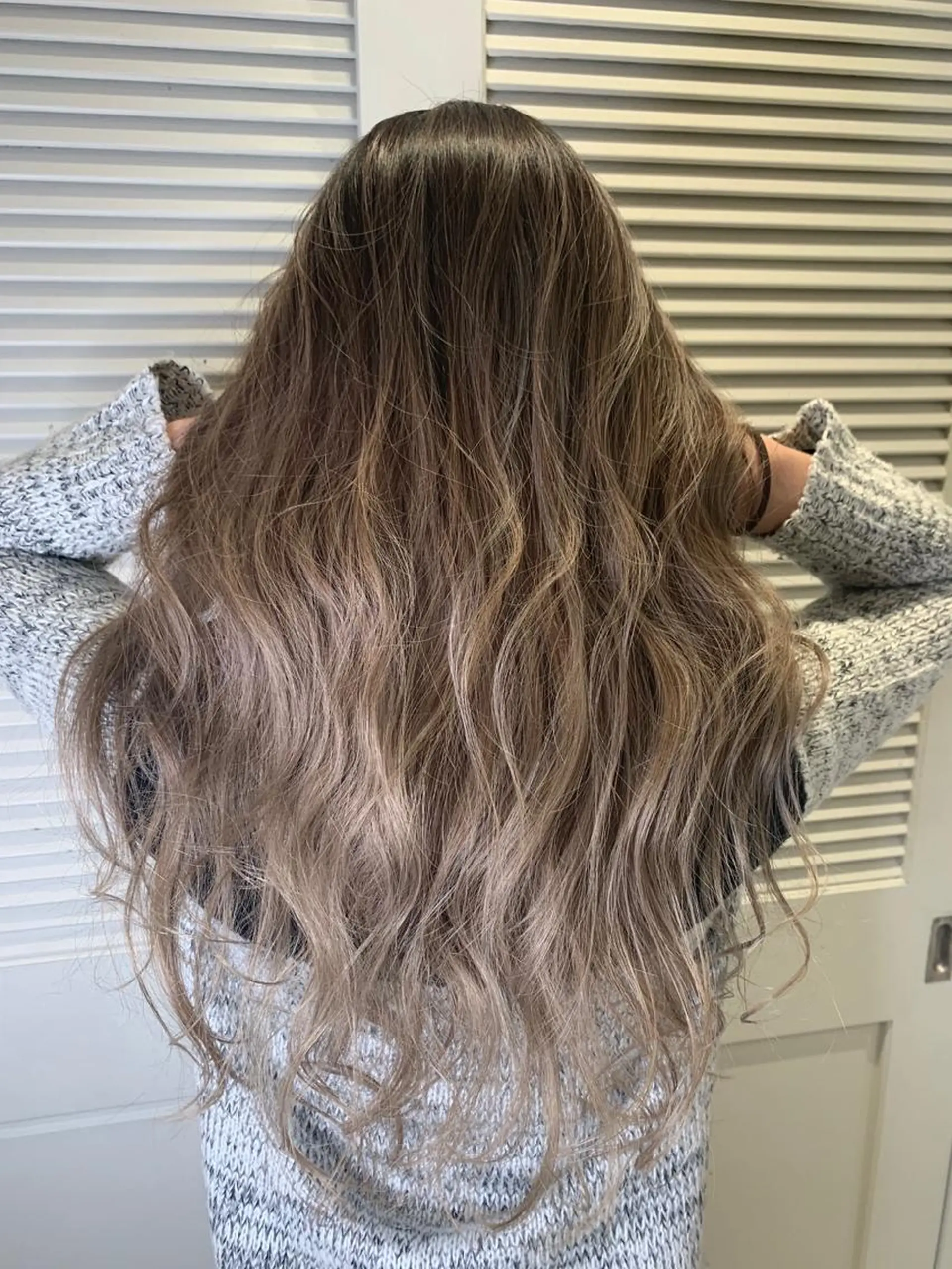 ロング ハイライト カット ヘアカラー トリートメント 渋谷ハイトーン/ デザインカラー阿部のヘアスタイル