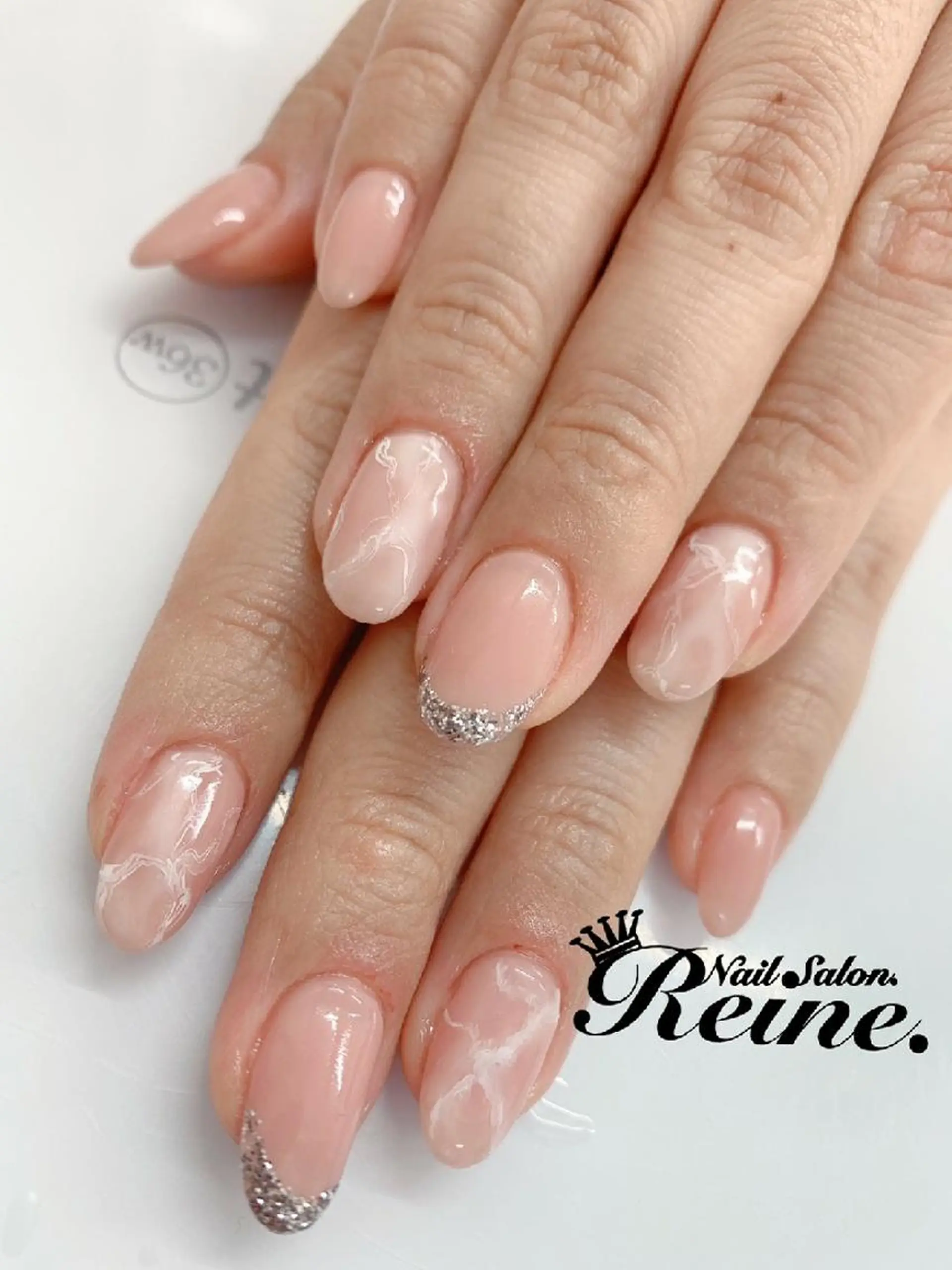ネイル Nailsalon Reine所属・玉栄 伶奈のネイルデザイン