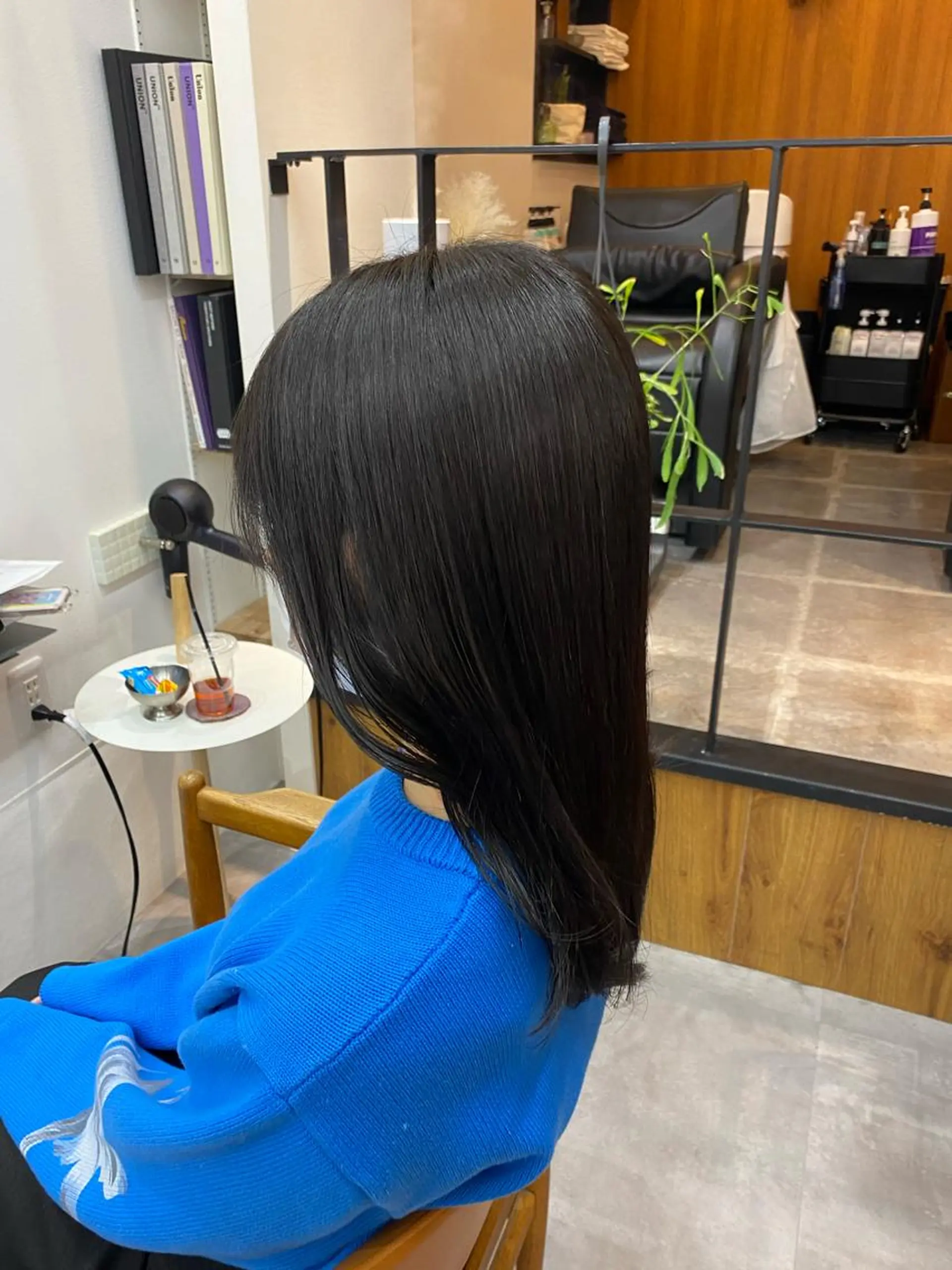 ロング カラー ダウンパーマ 【sity.ザイク】のヘアスタイル