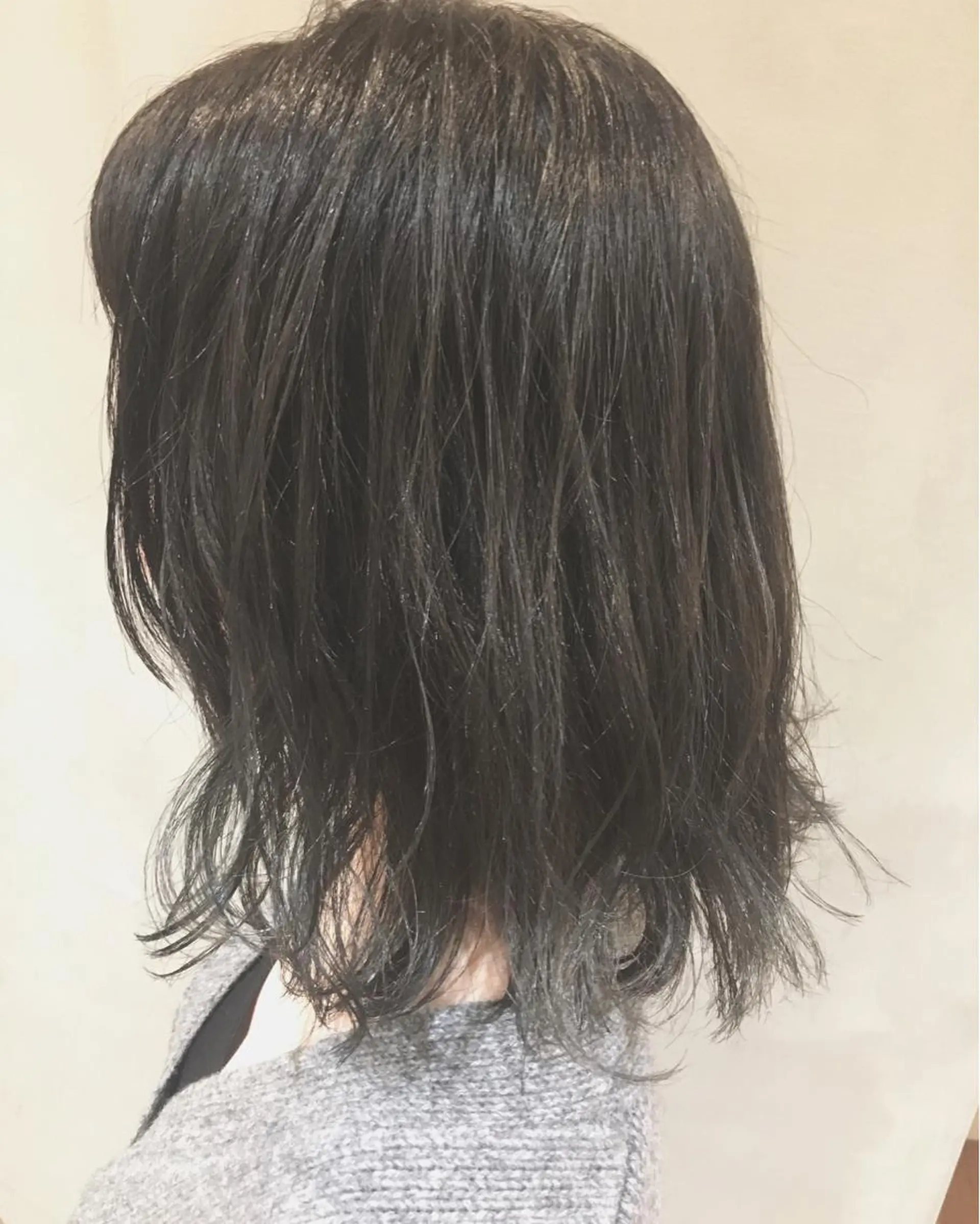 ショート カラー ol iのヘアスタイル
