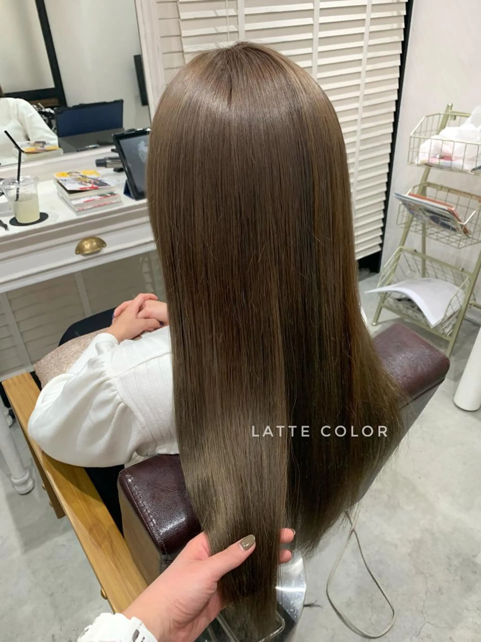 ロング ヘアカラー LITTLE _KATOのヘアスタイル