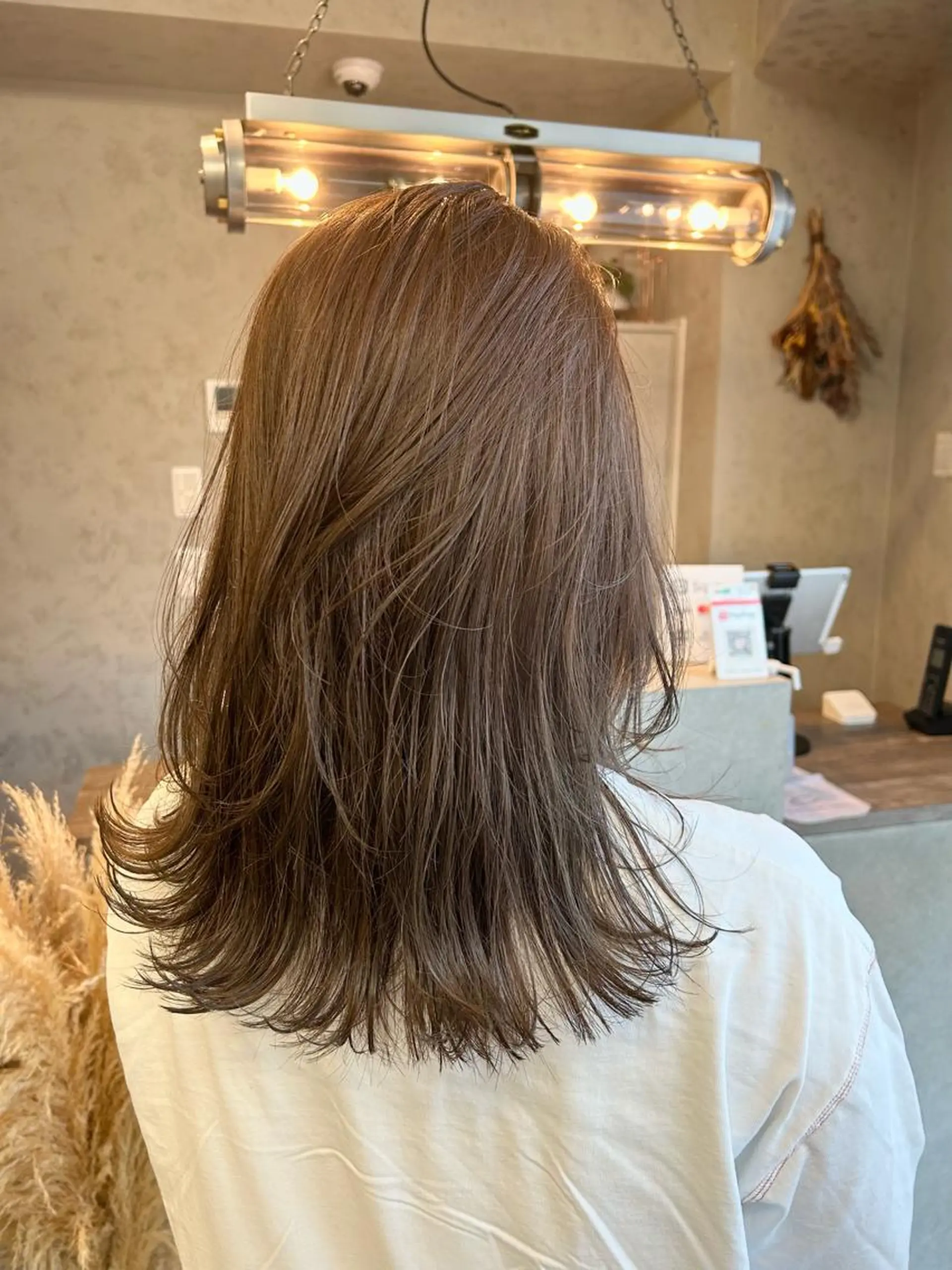 セミロング カラー グレージュ Haru/THREE …by velvetのヘアスタイル