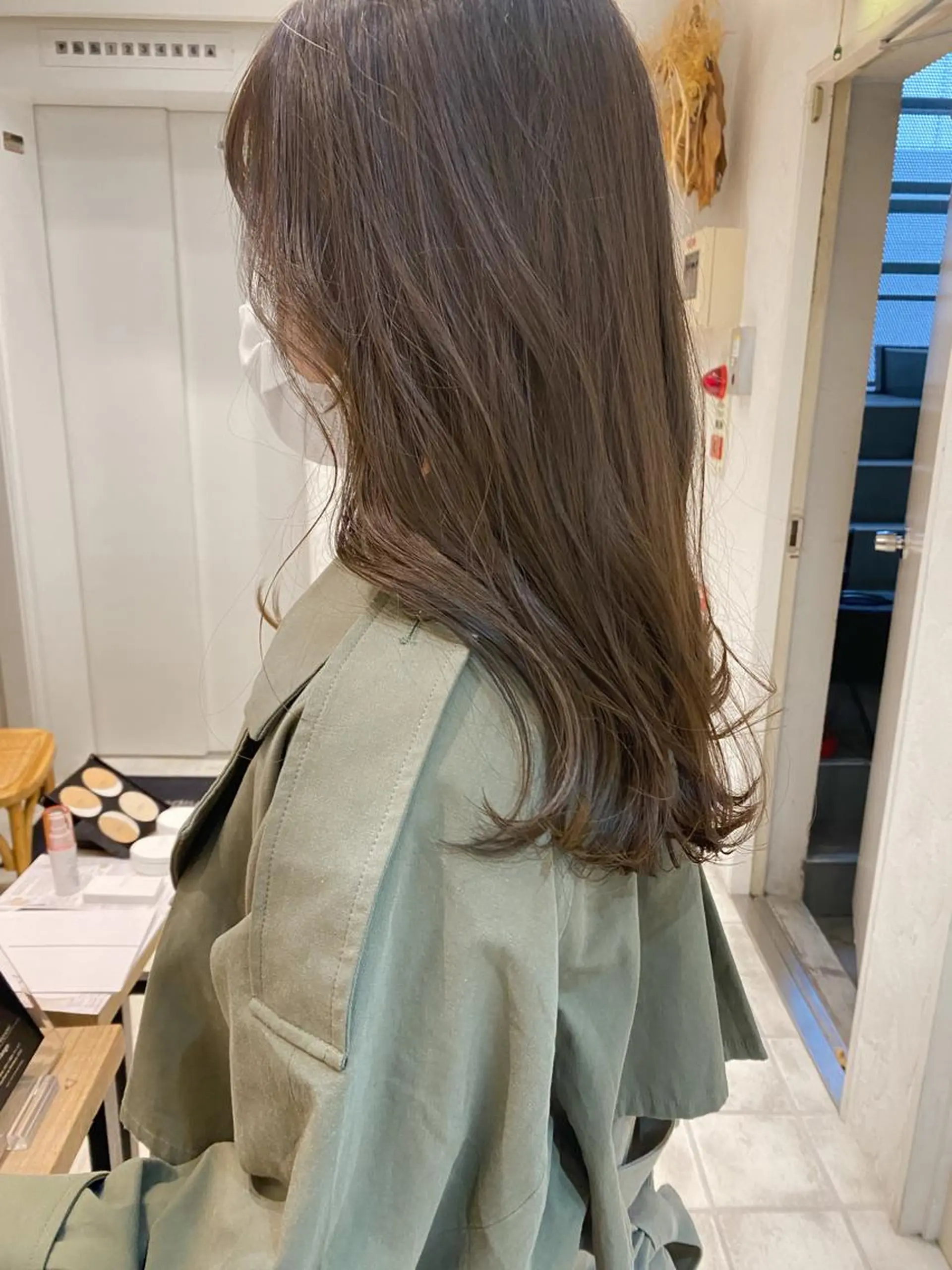 セミロング カラー ベージュカラー グレージュ オリーブベージュ オリーブカラー オリーブグレージュ 🌟アレンジが似合う カラー🌟Rumiのヘアスタイル