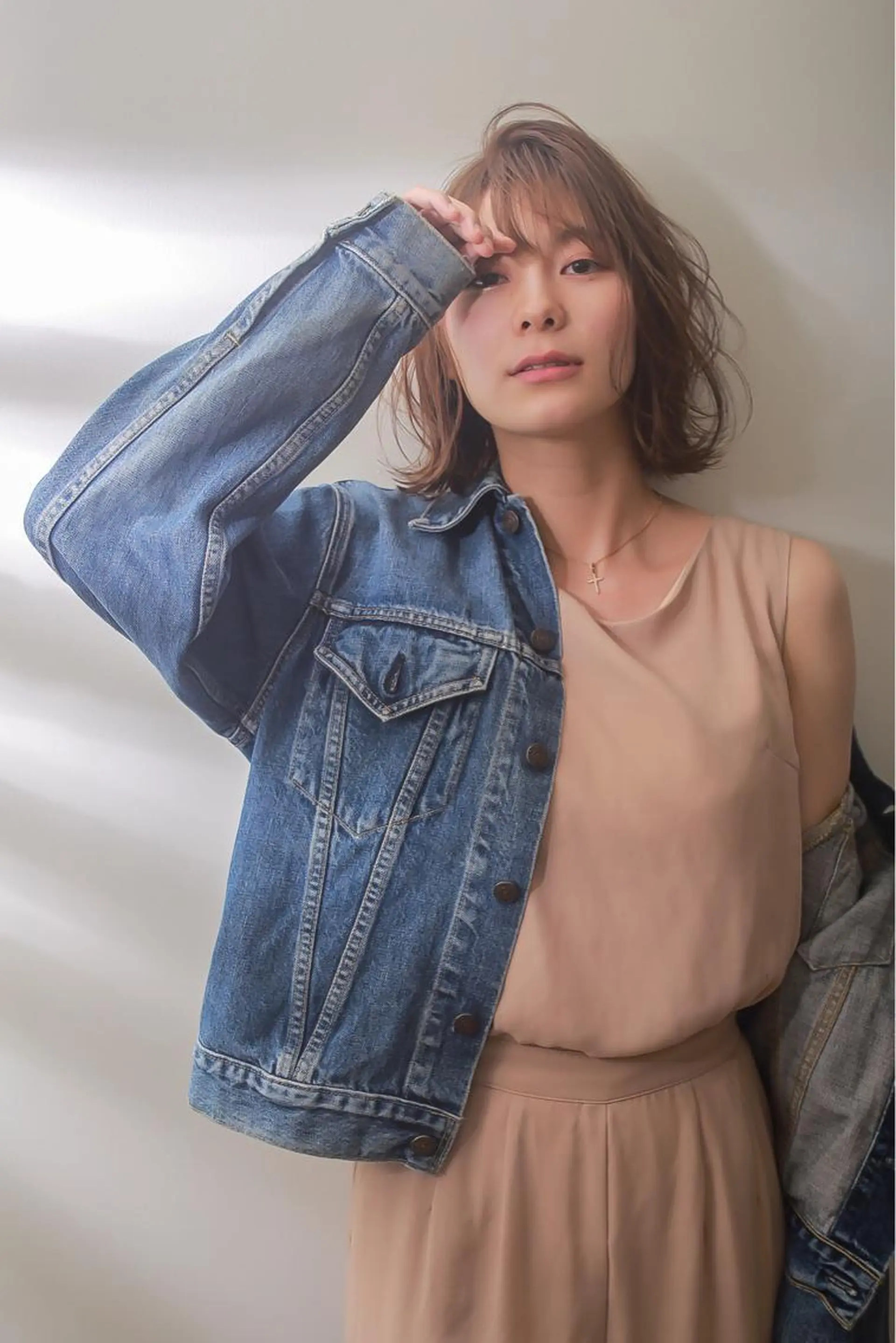 ミディアム 伊藤 裕貴のヘアスタイル