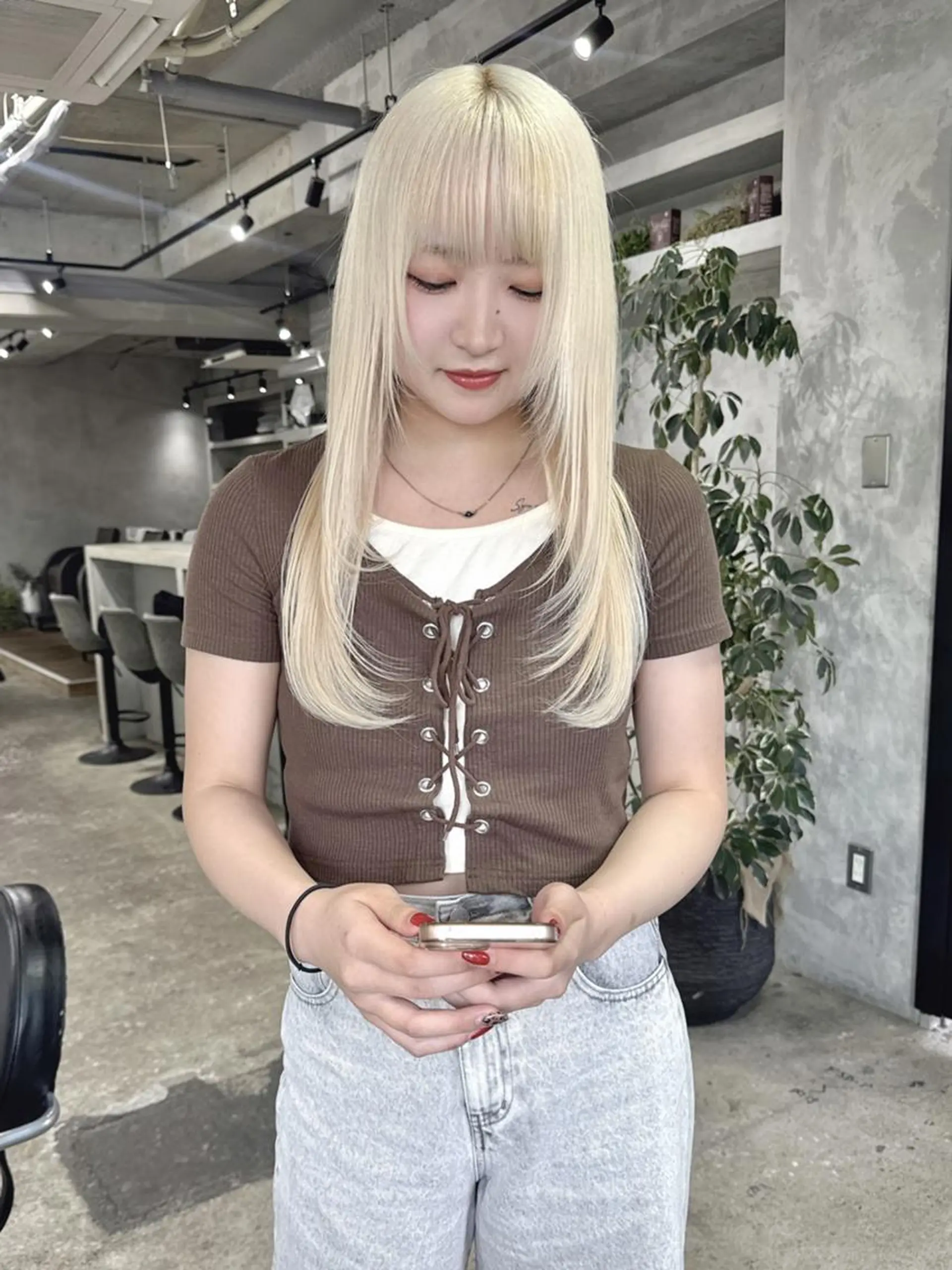 カラー ロング ヘアカラー トリートメント ハイトーン/ブリーチ MAYURI🌺横浜のヘアスタイル