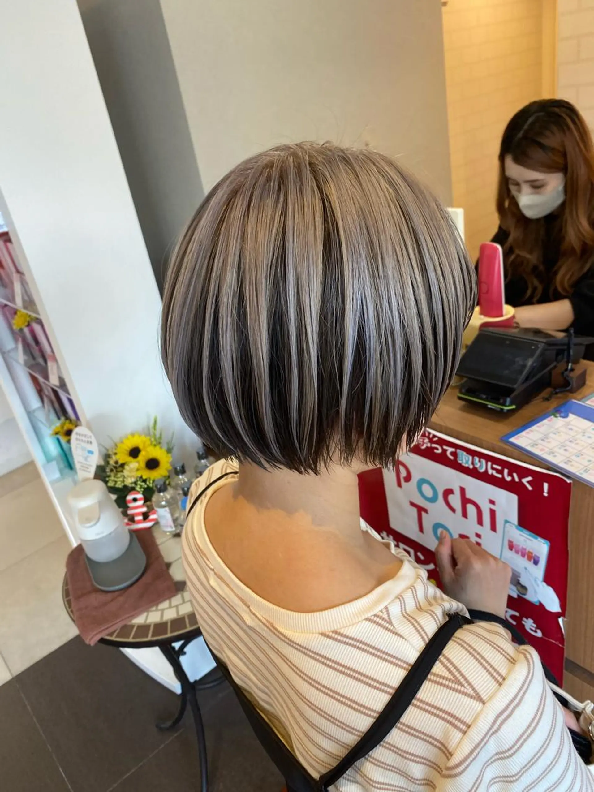 ショート カラー イルミナカラー シルバー 塩谷黎✨ブリーチ無W カラーメンズパーマ✨のヘアスタイル