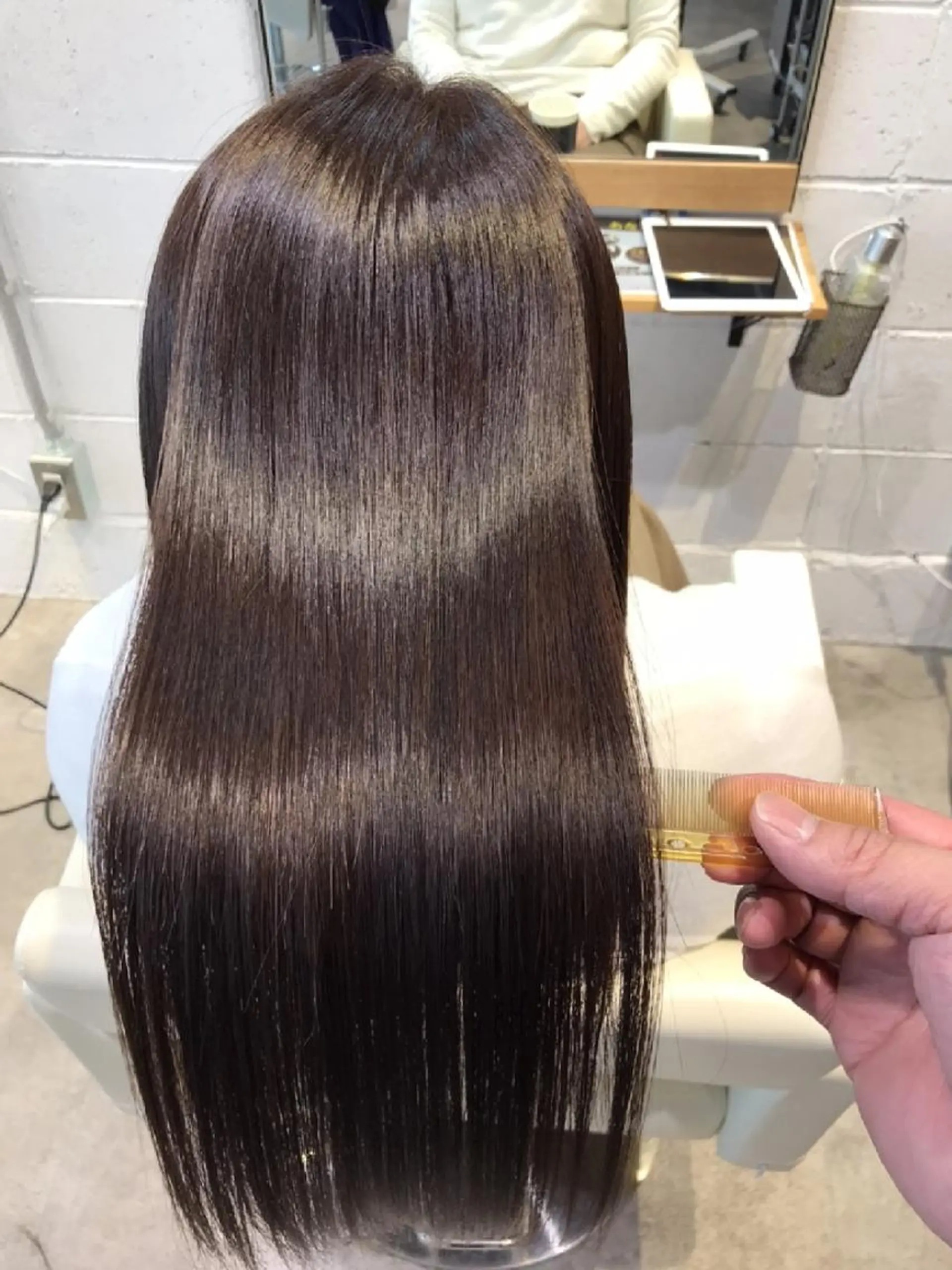 カラー セミロング 加藤 健太のヘアスタイル