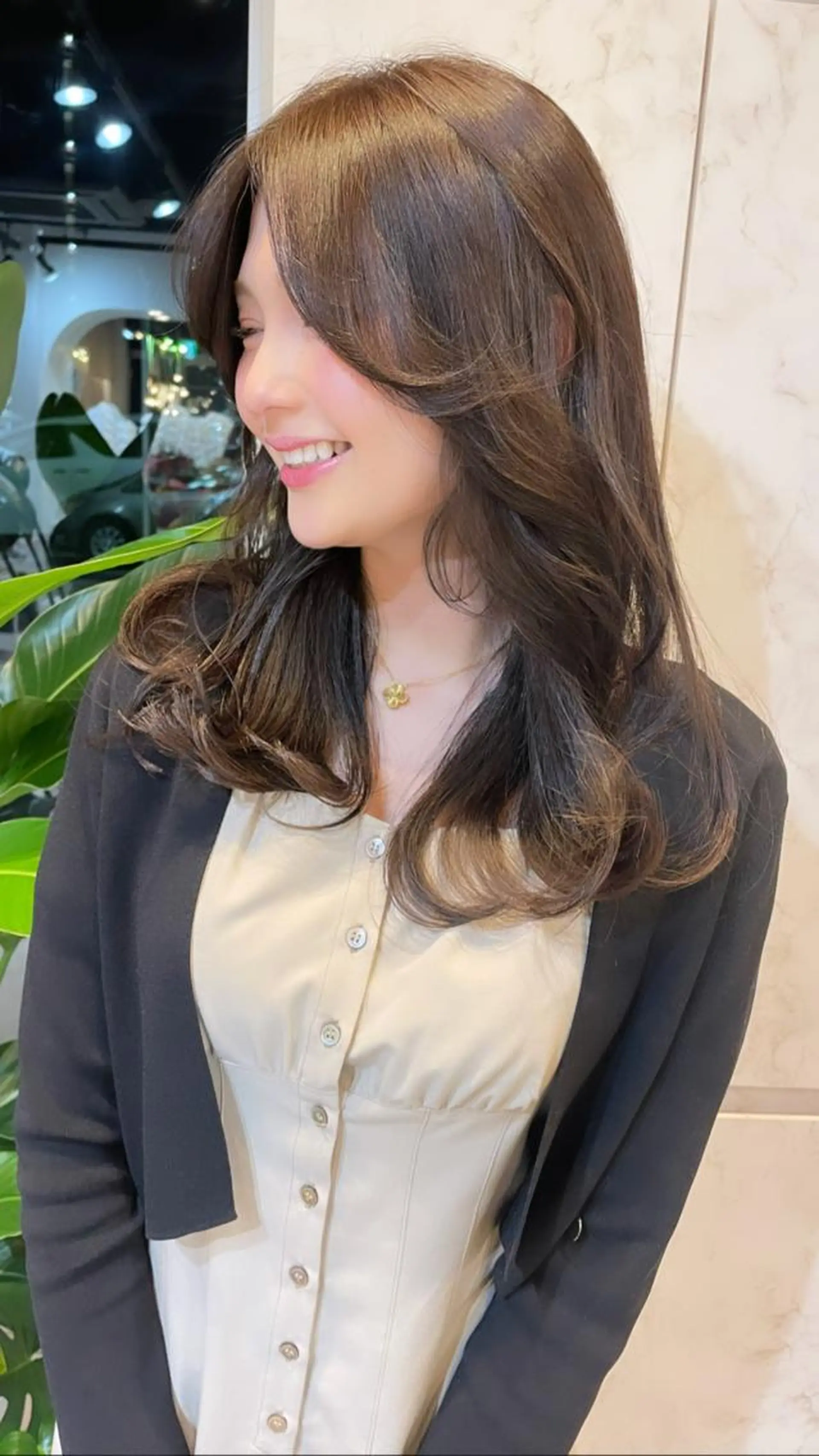 ロング カラー カット ヘアカラー トリートメント Akane レイヤー/艶カラーのヘアスタイル