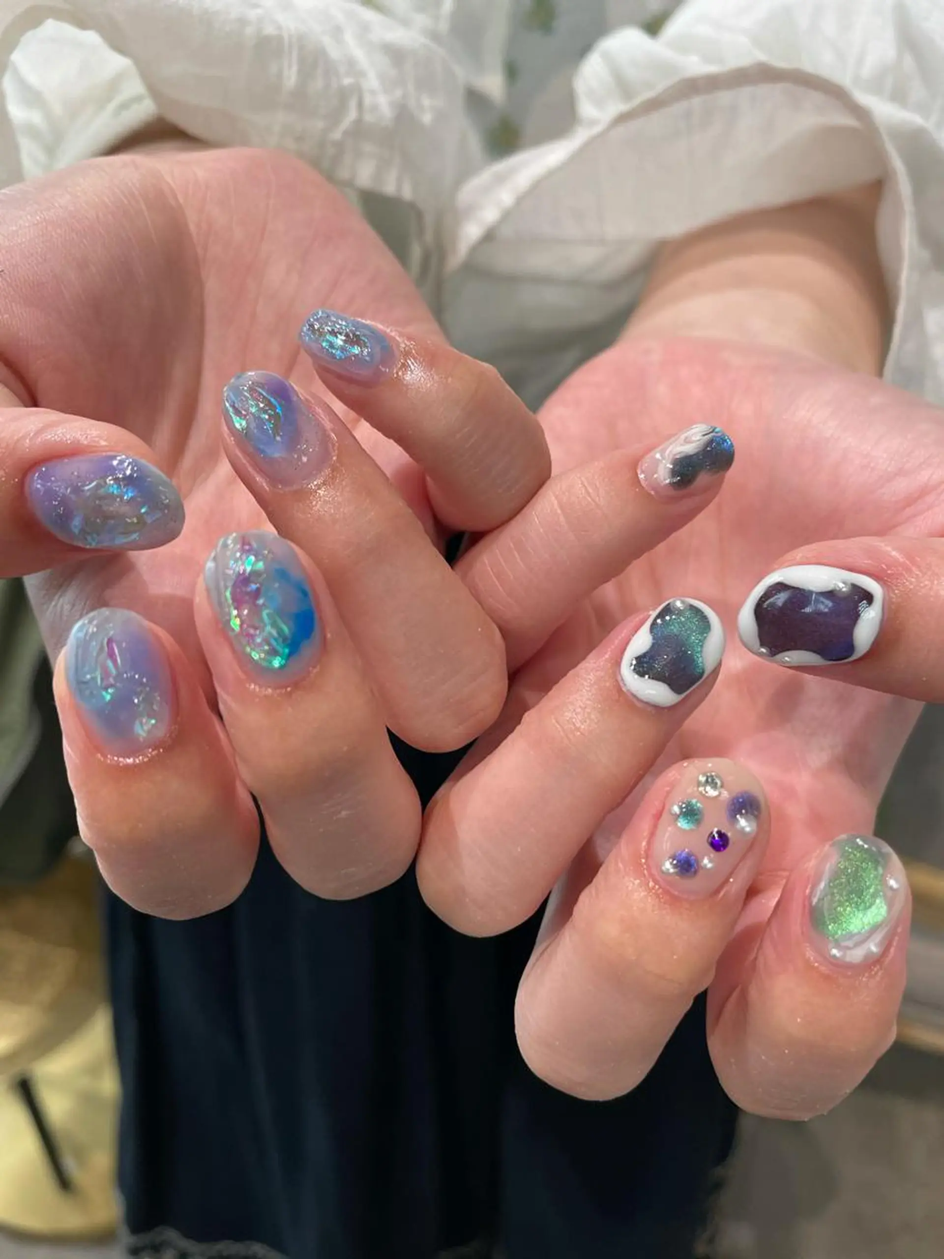 ネイル ニュアンスネイル ハンドネイル ナチュラル透明感🌱 小山美樹子のヘアスタイル