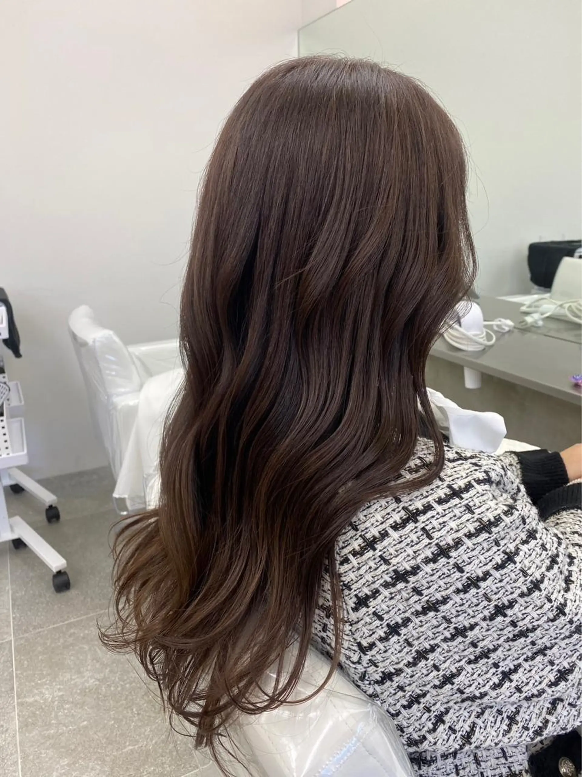 カラー 菅 野のヘアスタイル