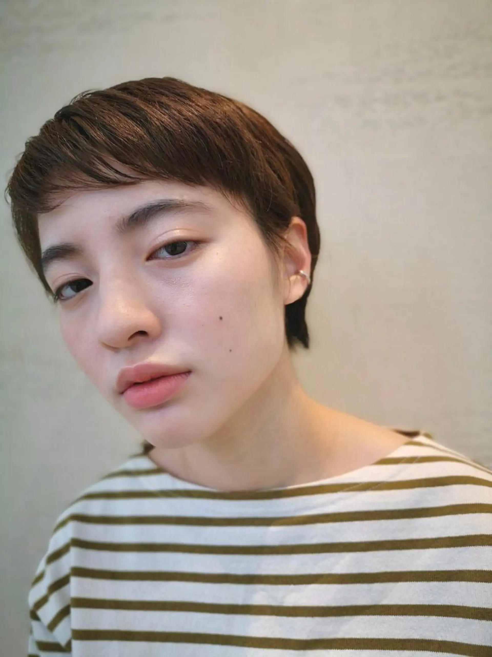 ショート カラー ショートヘア AND THE BRICKS所属・AND THE BRICKS北川珠紀の眉毛・アイブロウイメージ