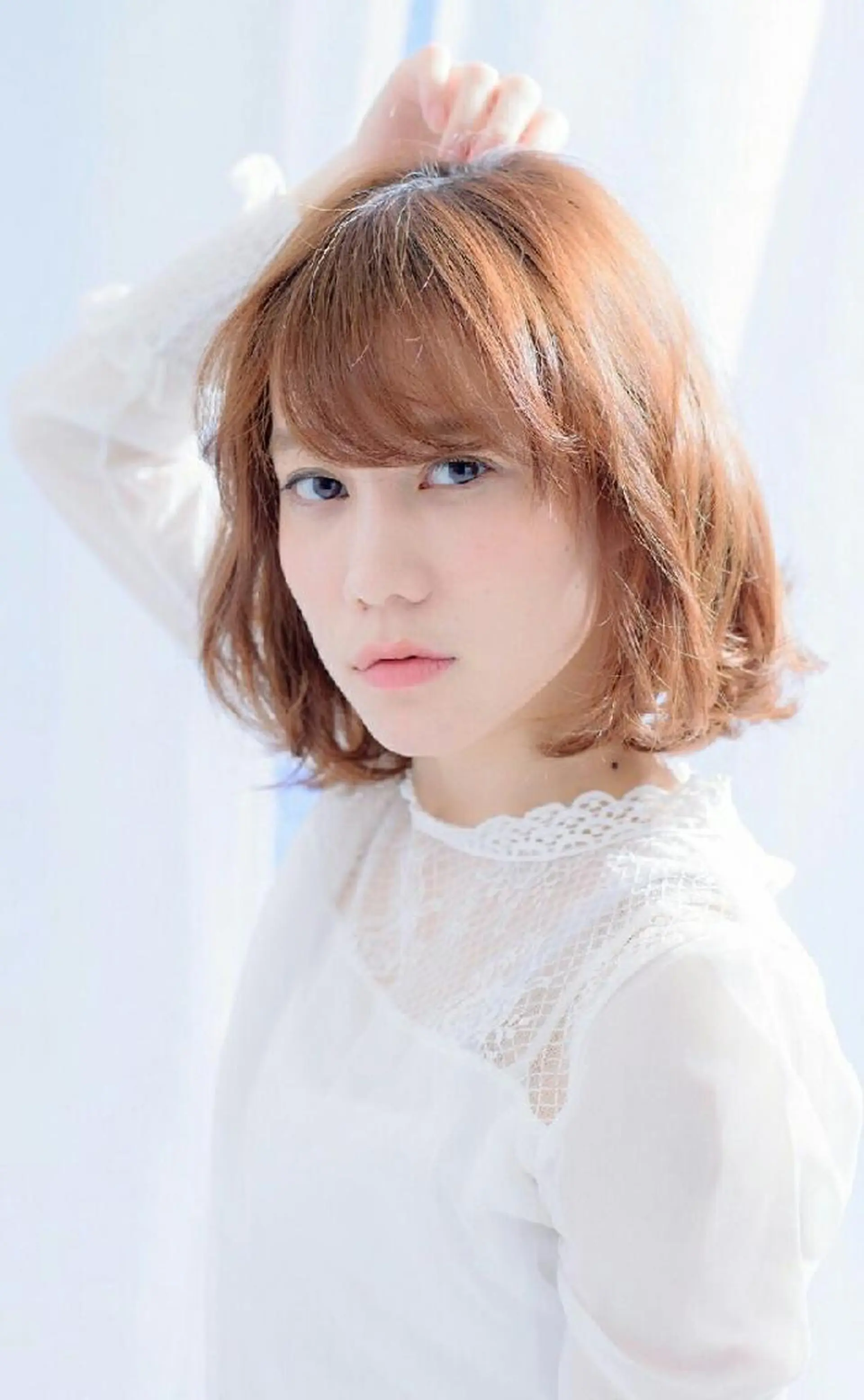 ミディアム ショート カラー パーマ うざバング ショート、ボブ 白髪ぼかし高橋潤一のヘアスタイル