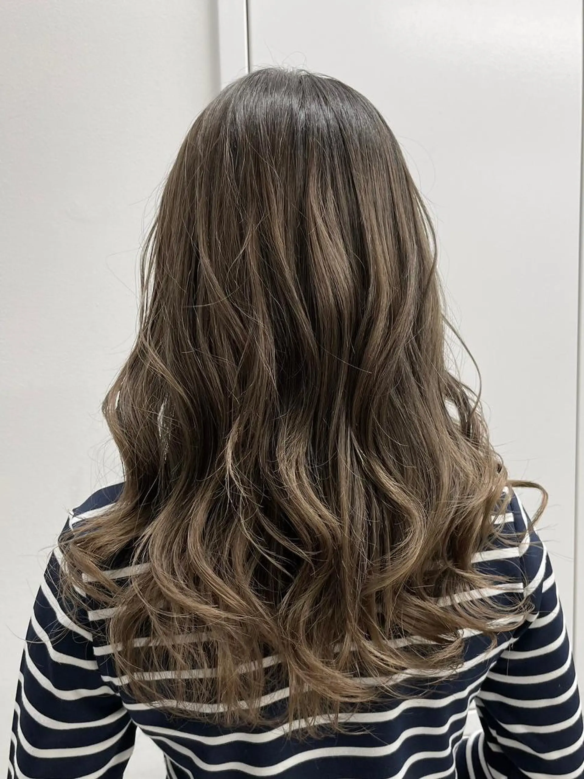 セミロング カラー アディクシーカラー アッシュ ブルーカラー ダークアッシュ グレージュ 【公式】amble luxe池袋東口🩷のヘアスタイル