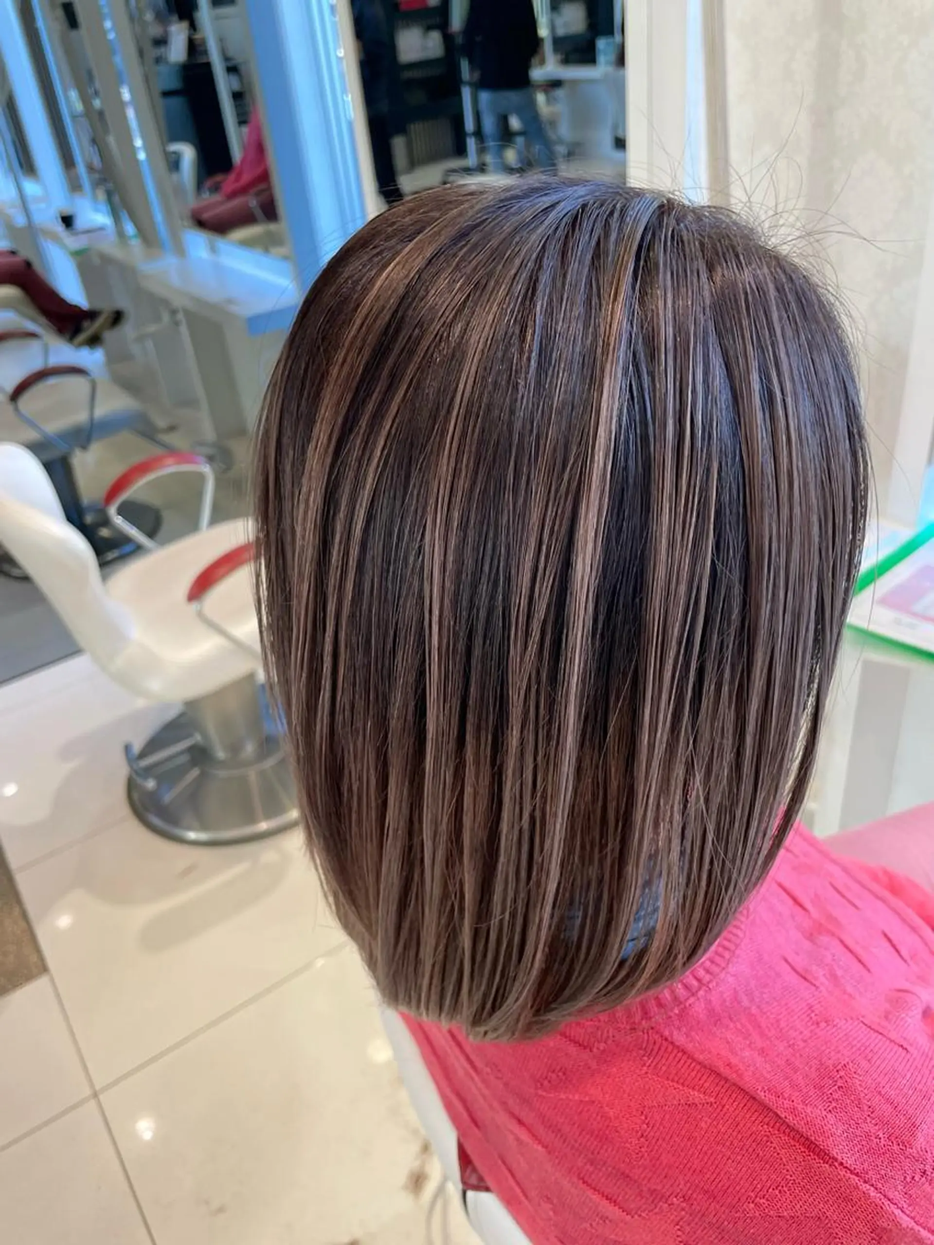 ミディアム カラー バレイヤージュ レイヤーカット 横倉 宏樹のヘアスタイル