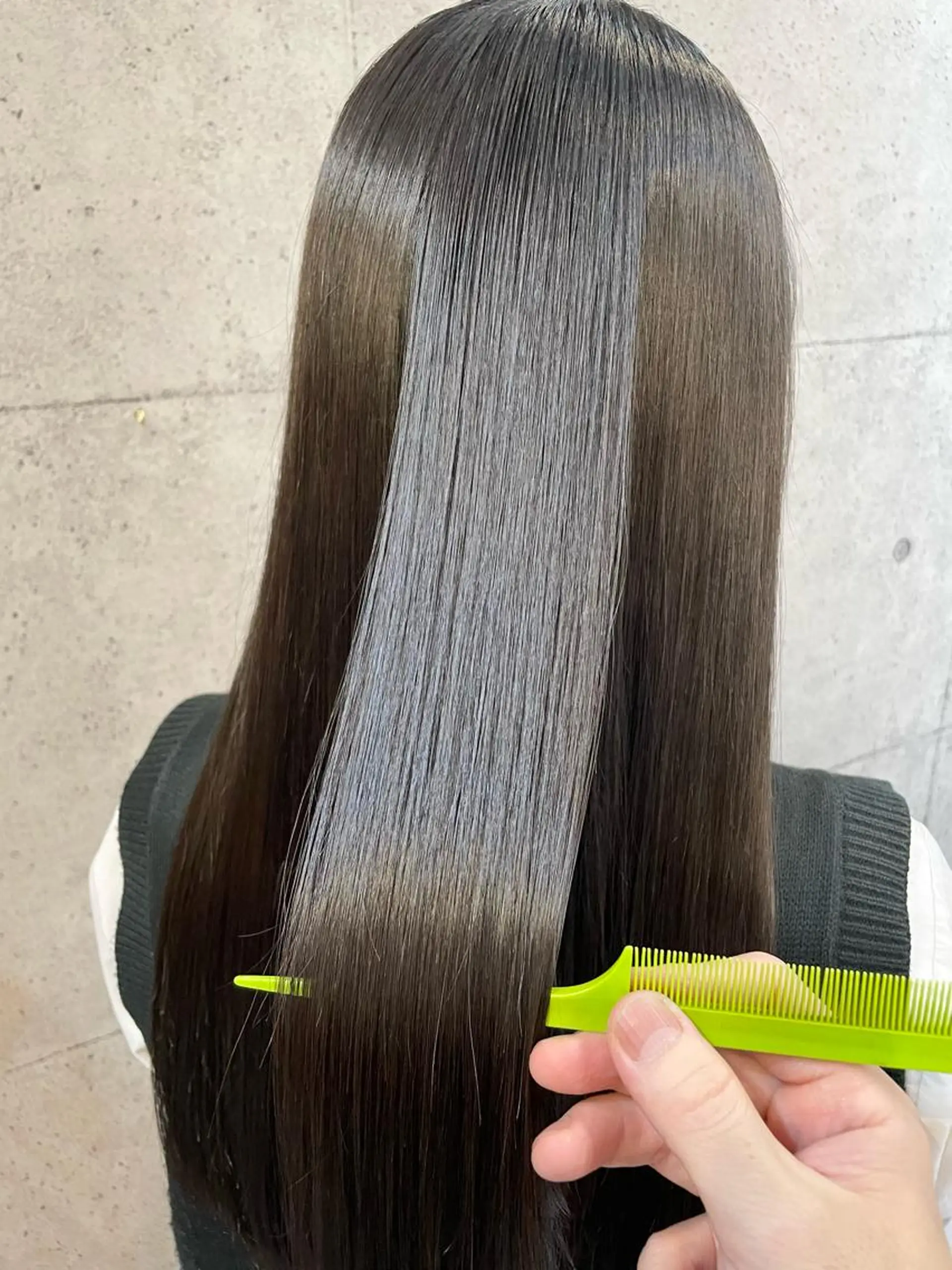 ロング 縮毛矯正 🔷ブリーチバレイヤ ージュ🔷飯野達也のヘアスタイル