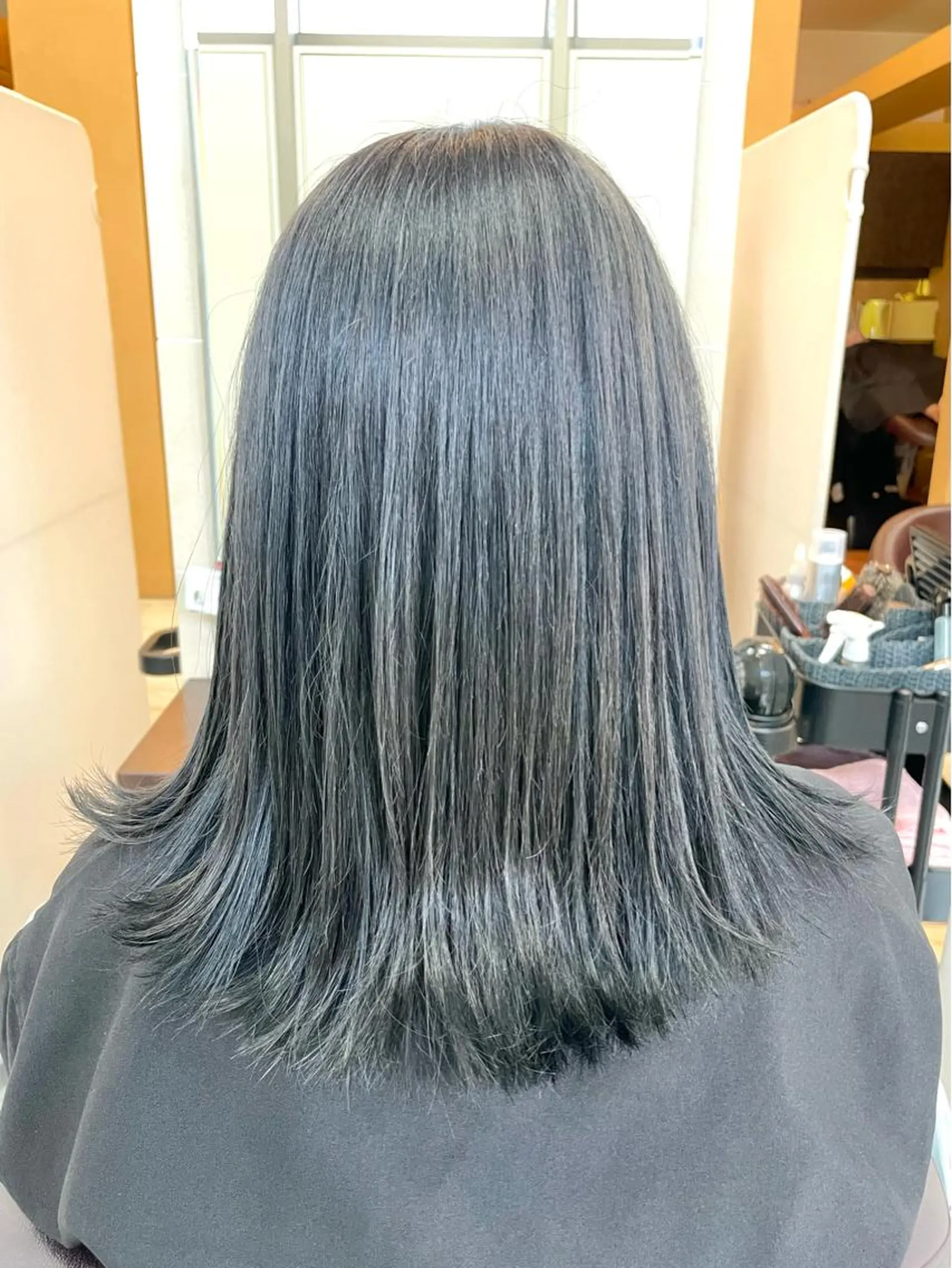 ミディアム ヘアカラー 新籾 尚哉のヘアスタイル