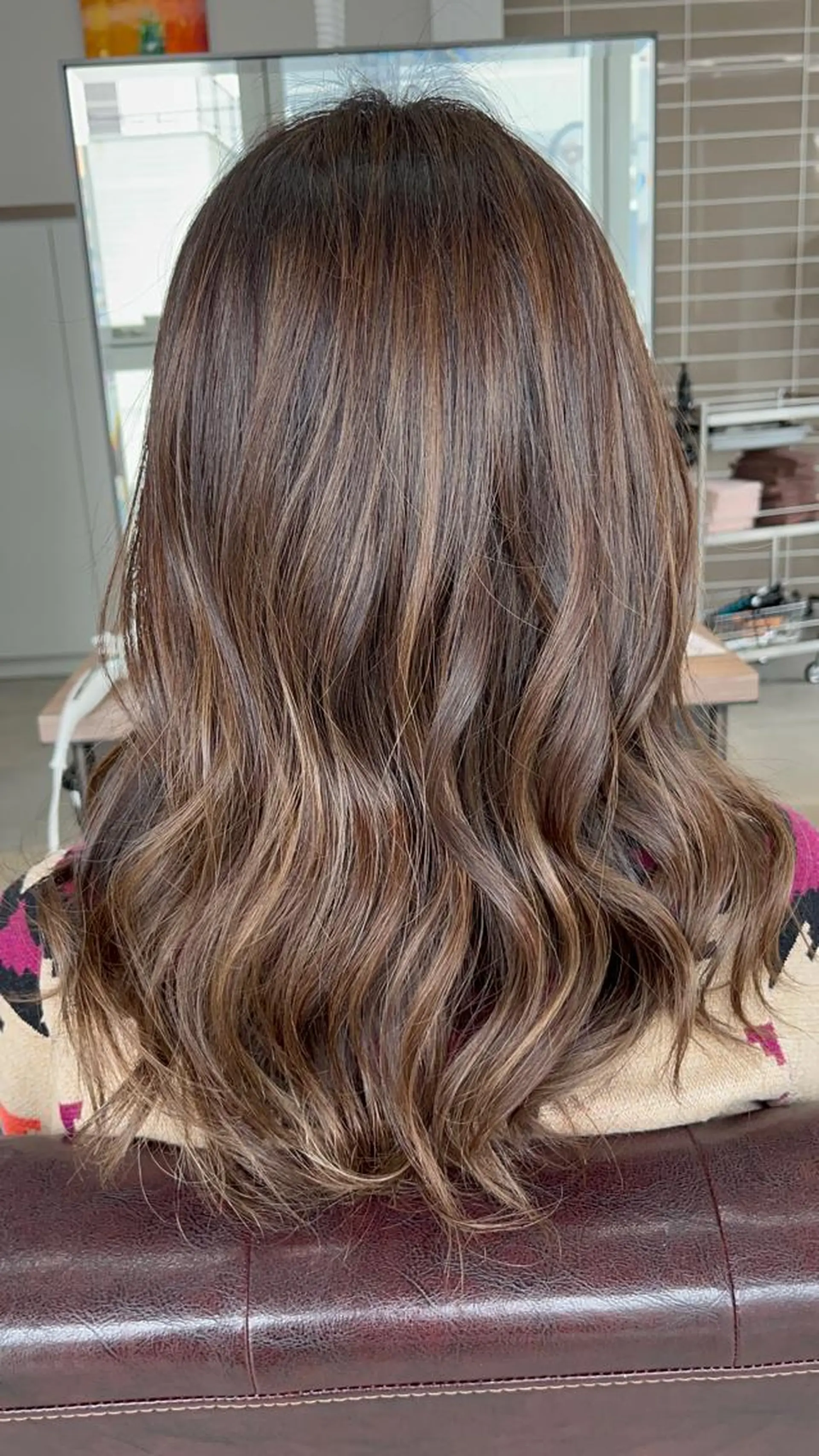 ロング アッシュ アッシュブラウン AKARI🌟ボブ/ ハイライト/似合わせのヘアスタイル