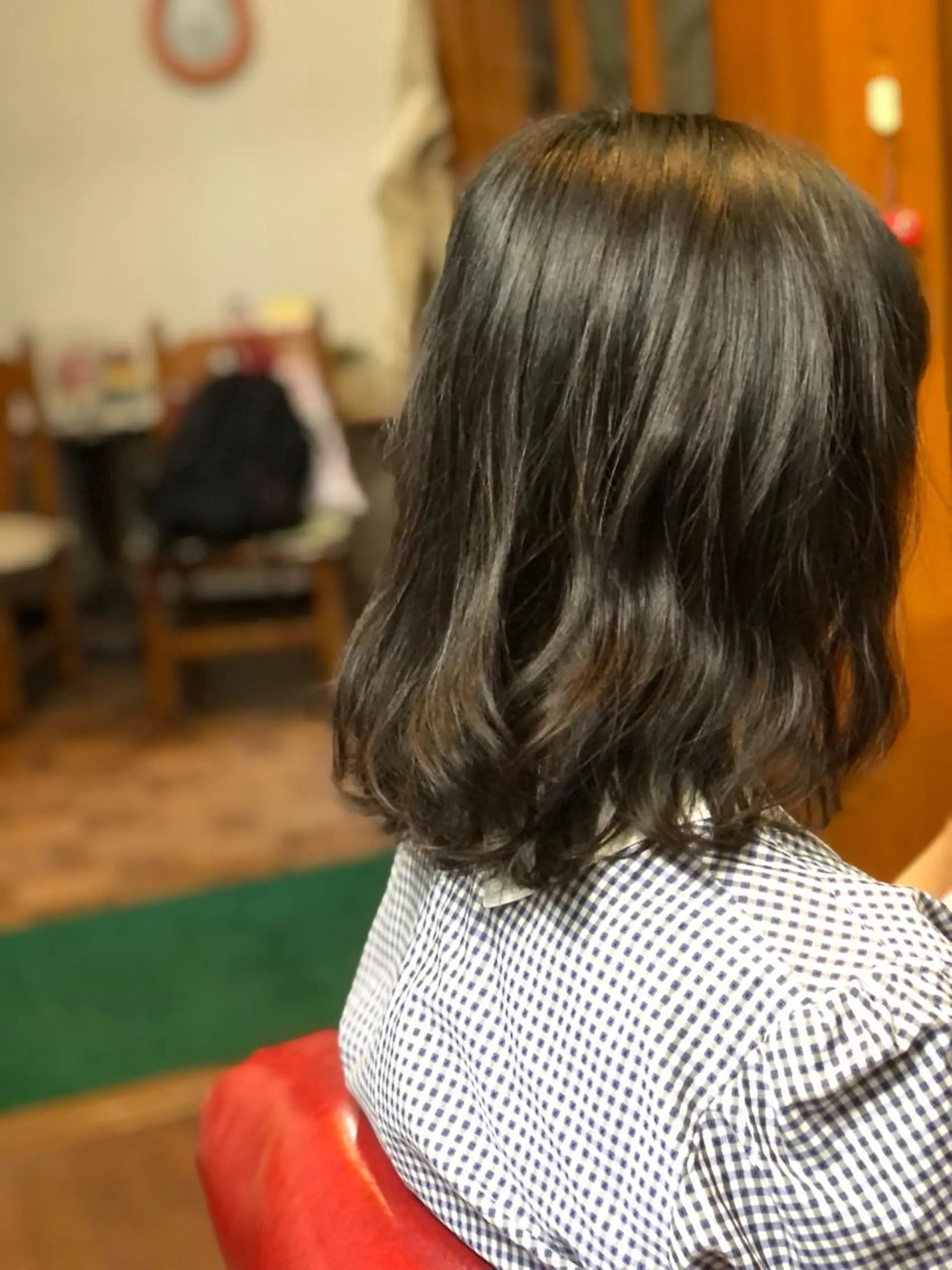 ミディアム パーマ ミディアムパーマ 髪質改善 レイヤーカット デジタルパーマ パーマ トリートメント ヘッドスパ 🏰秘密基地店 サユリ美容室💎のヘアスタイル