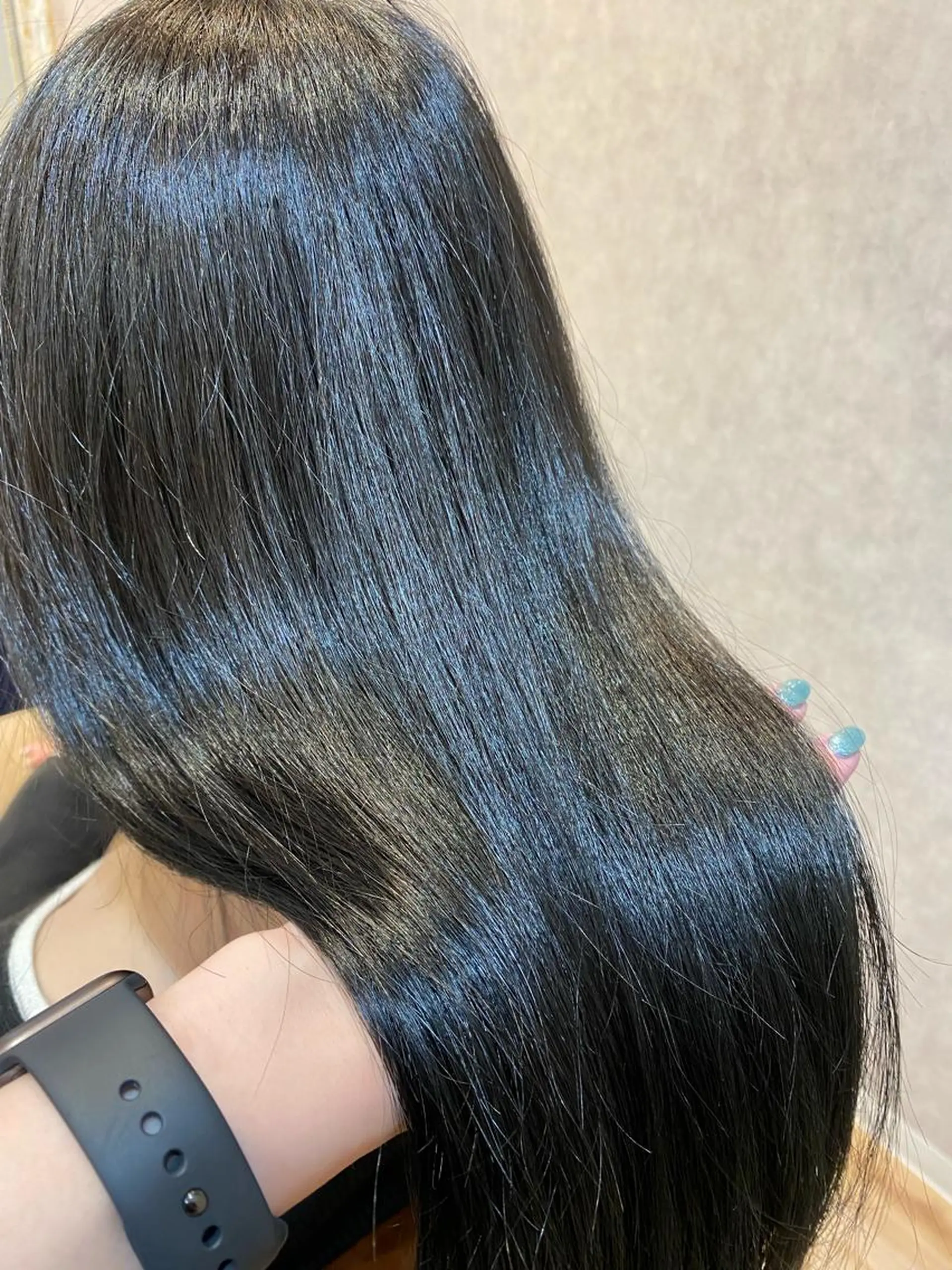 ロング カラー 黒髪 ブルーカラー ブルーブラック 透明感カラー sand yokohama所属・✨️今だけ無料✨️ sandのヘアスタイル