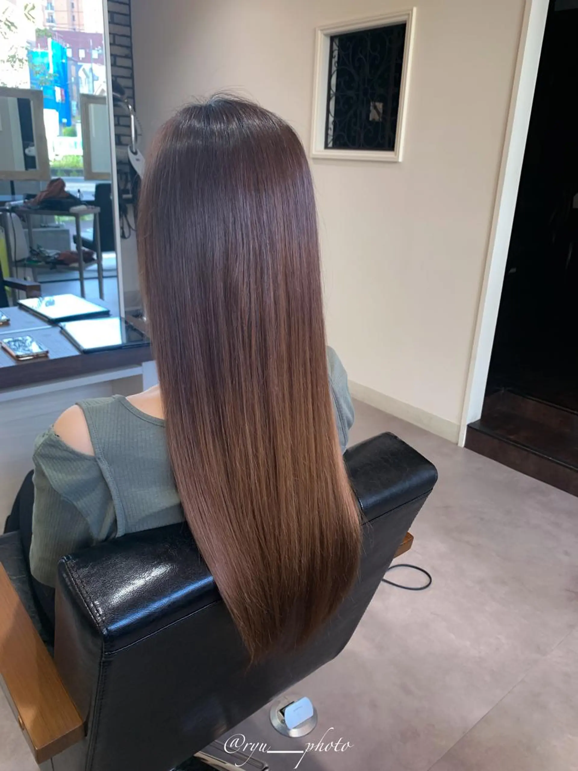 ロング カラー カット ヘアカラー トリートメント Uni.所属・地毛風ストレート/ 髪質改善/榎本流行のヘアスタイル