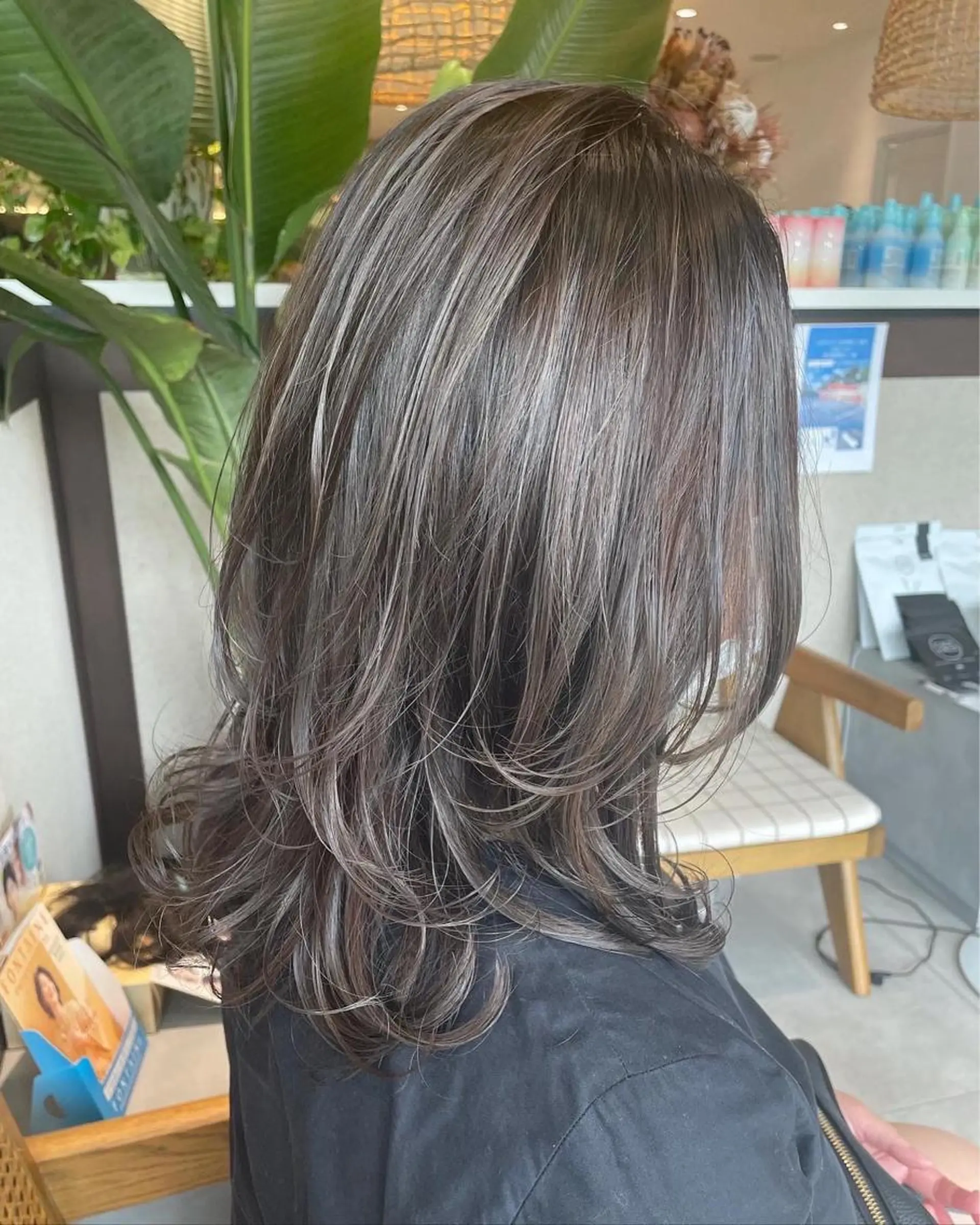 ロング カラー グレージュ レイヤーカット カット ヘアカラー 高木 櫻のヘアスタイル