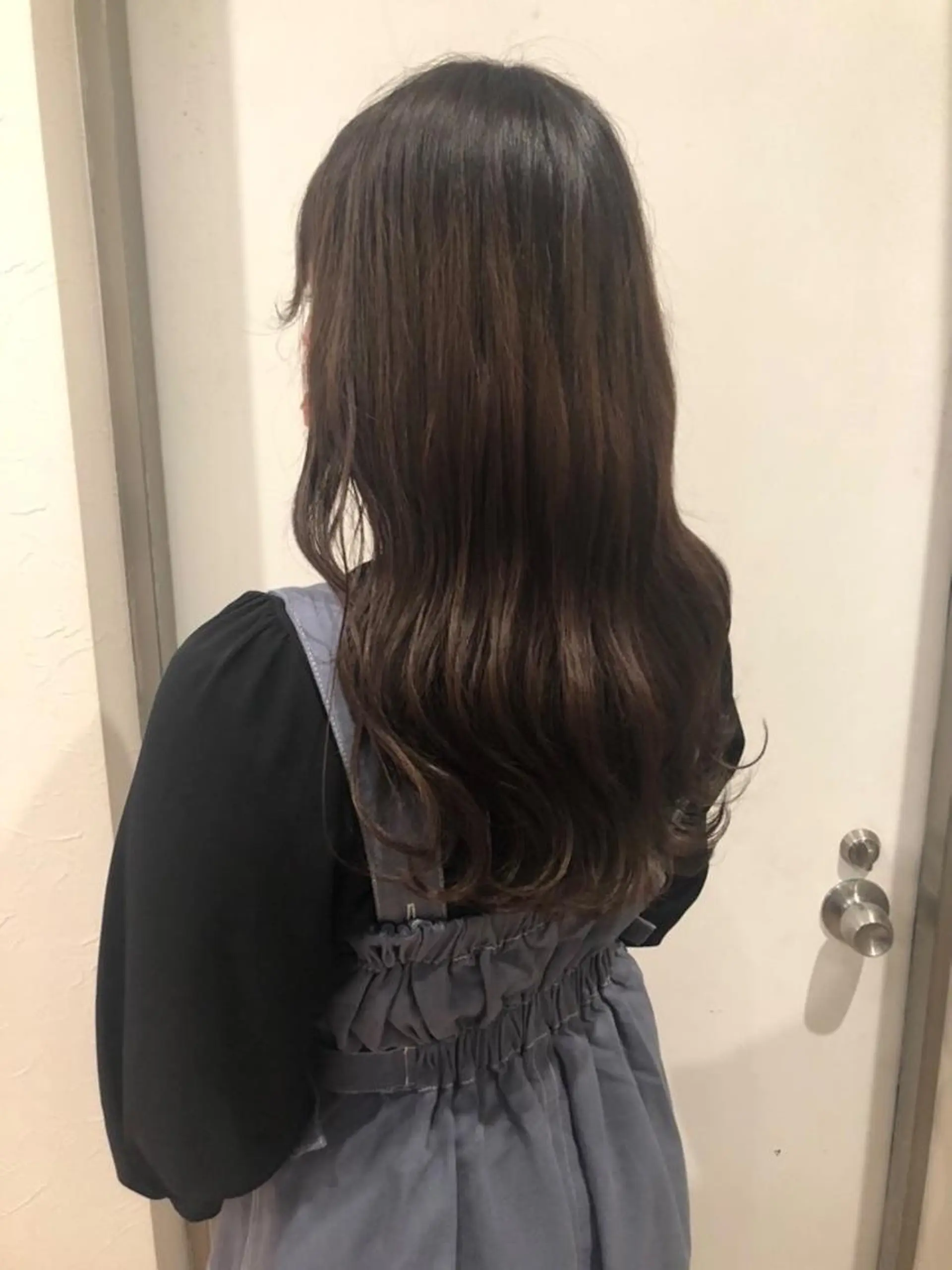 ロング カラー ヘアカラー トリートメント 韓国🇰🇷レイヤー 映える顔周り🩷のヘアスタイル