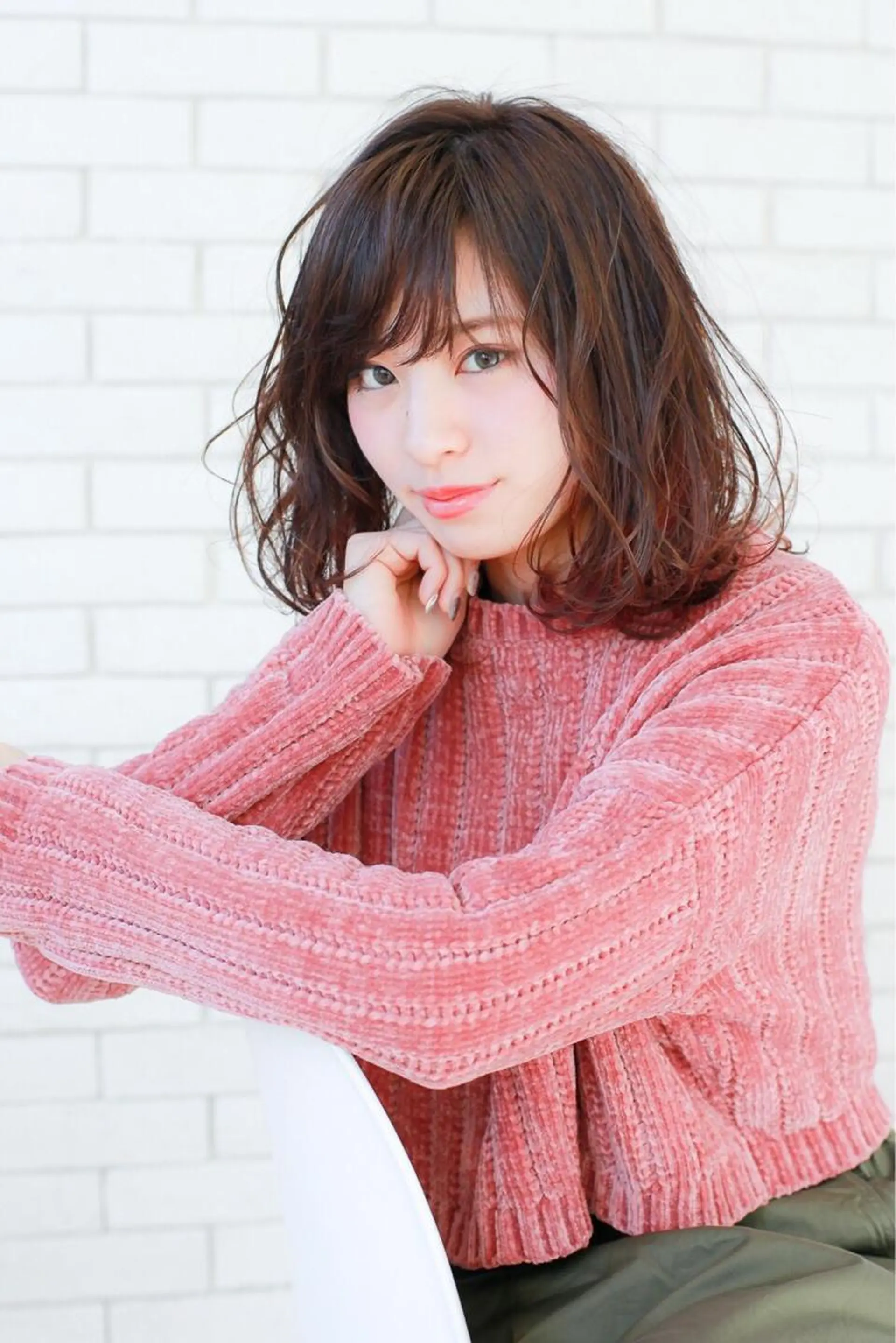 ミディアム カラー パーマ カット ヘアカラー パーマ 朝比奈 志保のヘアスタイル