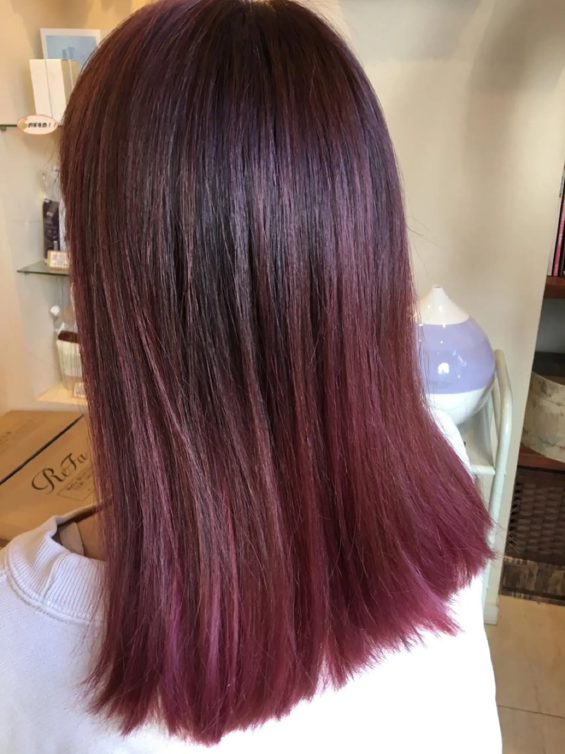 ミディアム カラー バレイヤージュ ブリーチ ピンクカラー バイオレットカラー バイオレットピンク カット ヘアカラー トリートメント プラーチェ 相模大野店所属・plaatje 義見のヘアスタイル