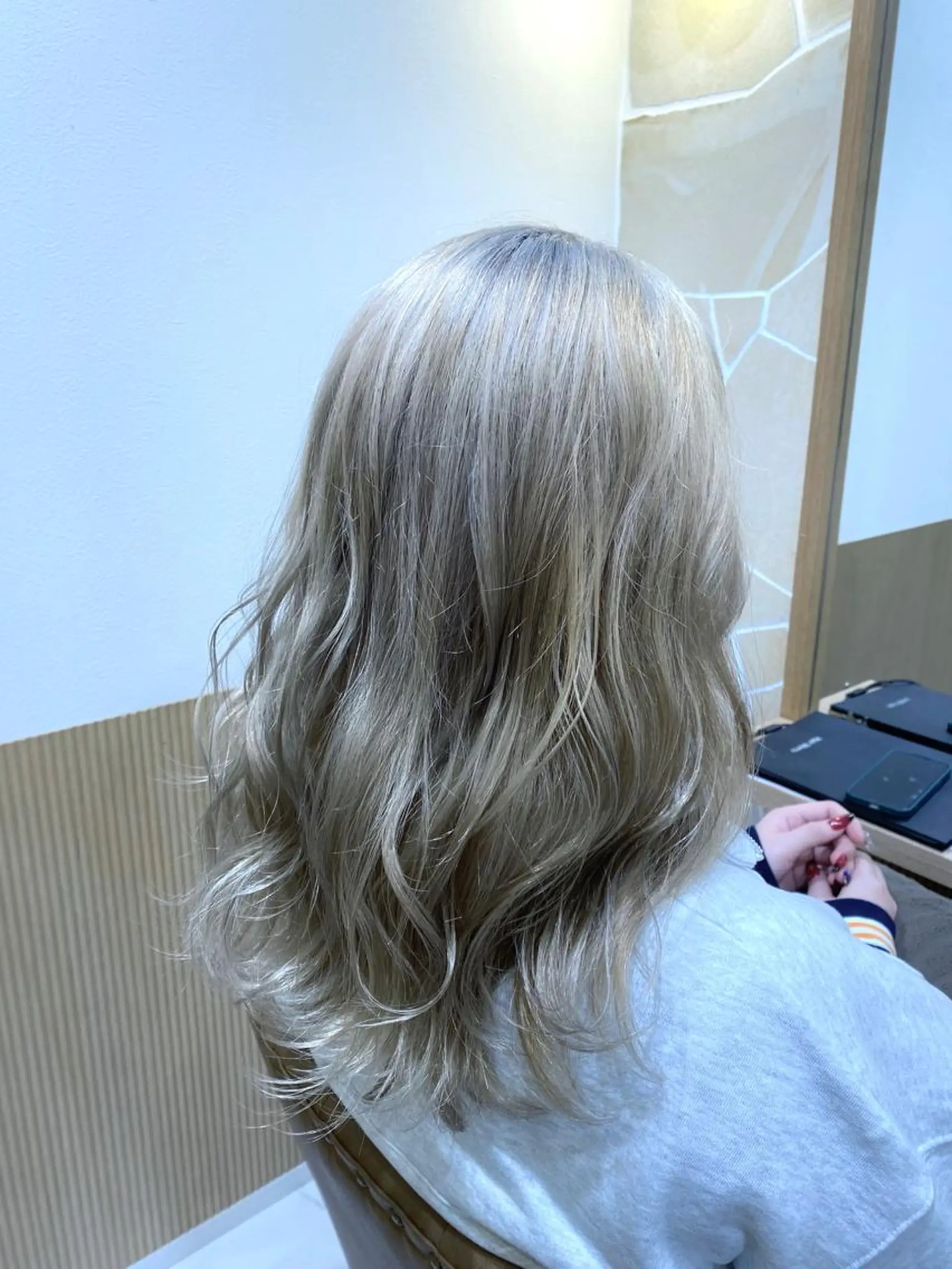 ロング カラー カット ヘアカラー 坂井 茅聖のヘアスタイル