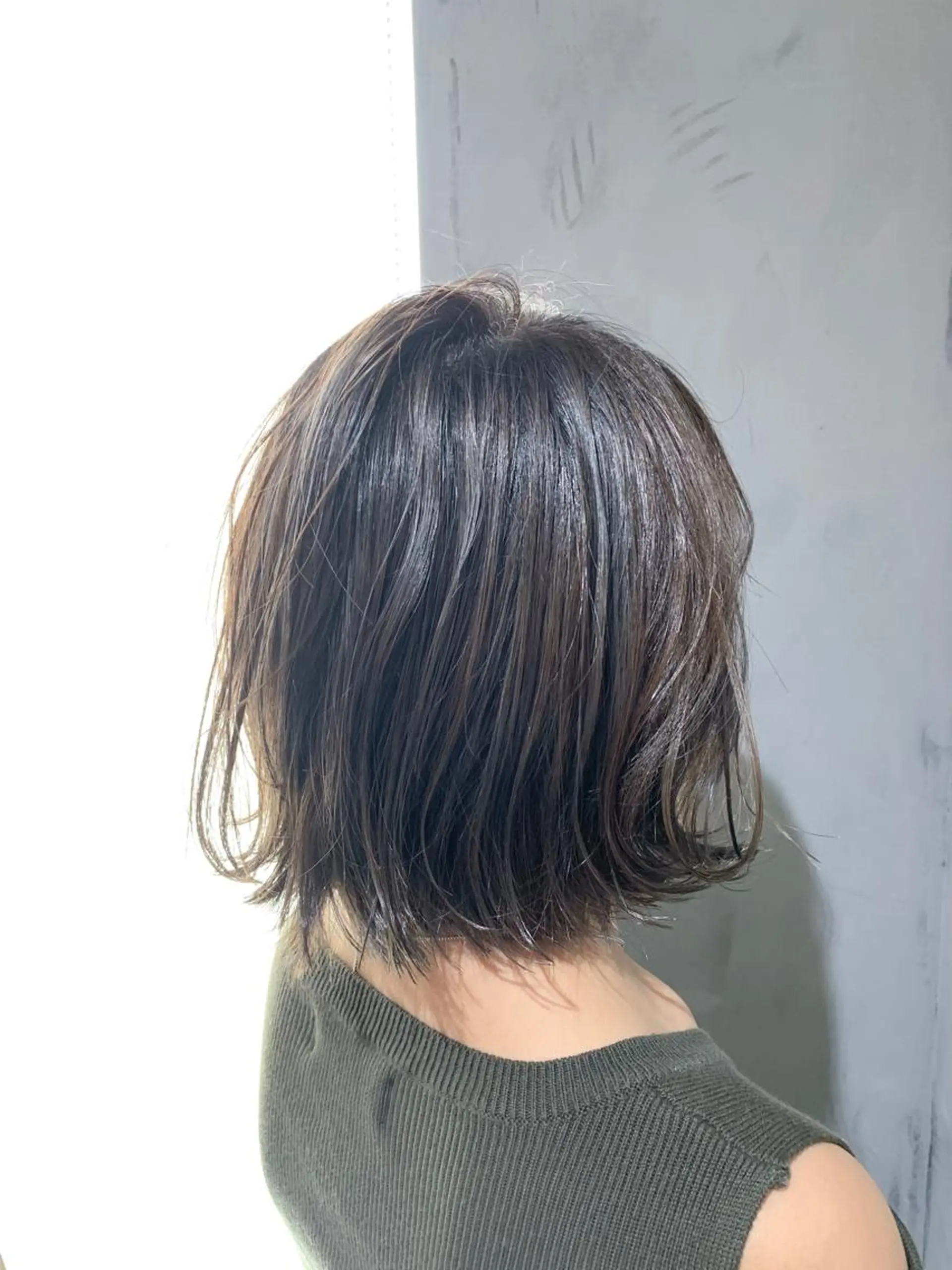 ショート カラー ダークグレー ヘアカラー トリートメント レイヤー/髪質改善/ ブリーチ/コタケのヘアスタイル