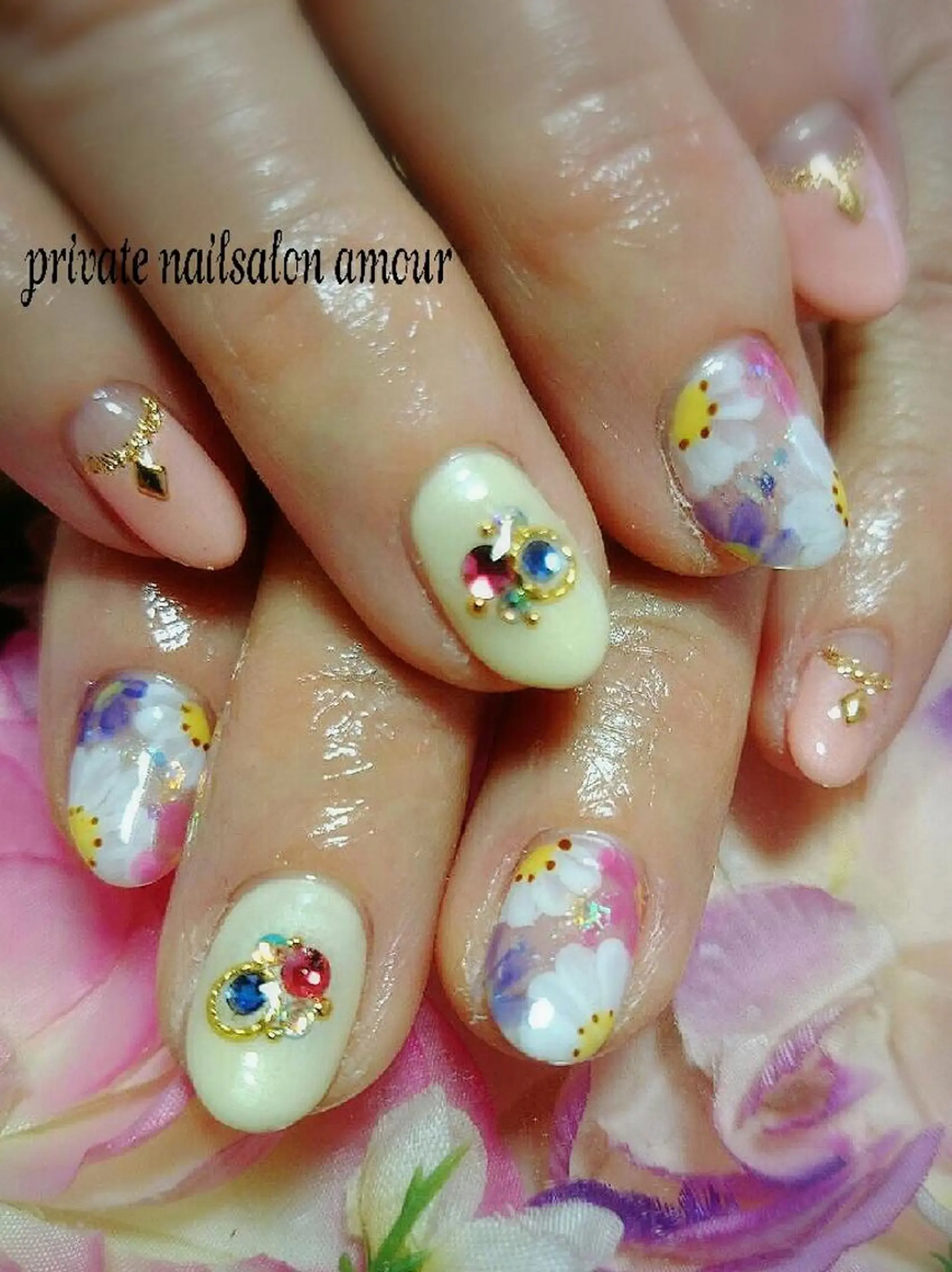 ネイル フラワーネイル nailsalon ♡amour♡のネイルデザイン