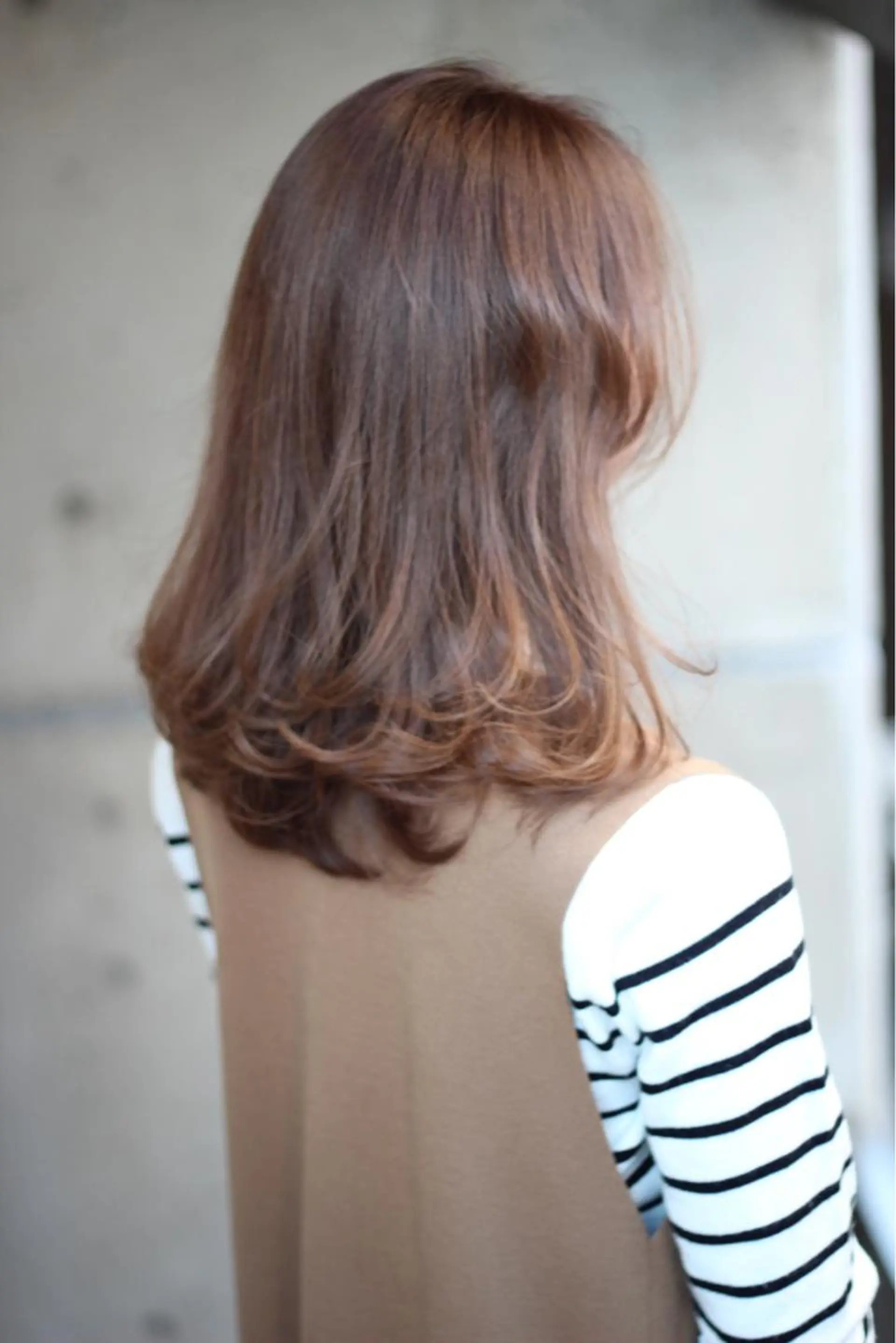 セミロング カラー パーマ ヘアアレンジ アッシュ シルバー シルバーアッシュ 成松 勇治のヘアスタイル