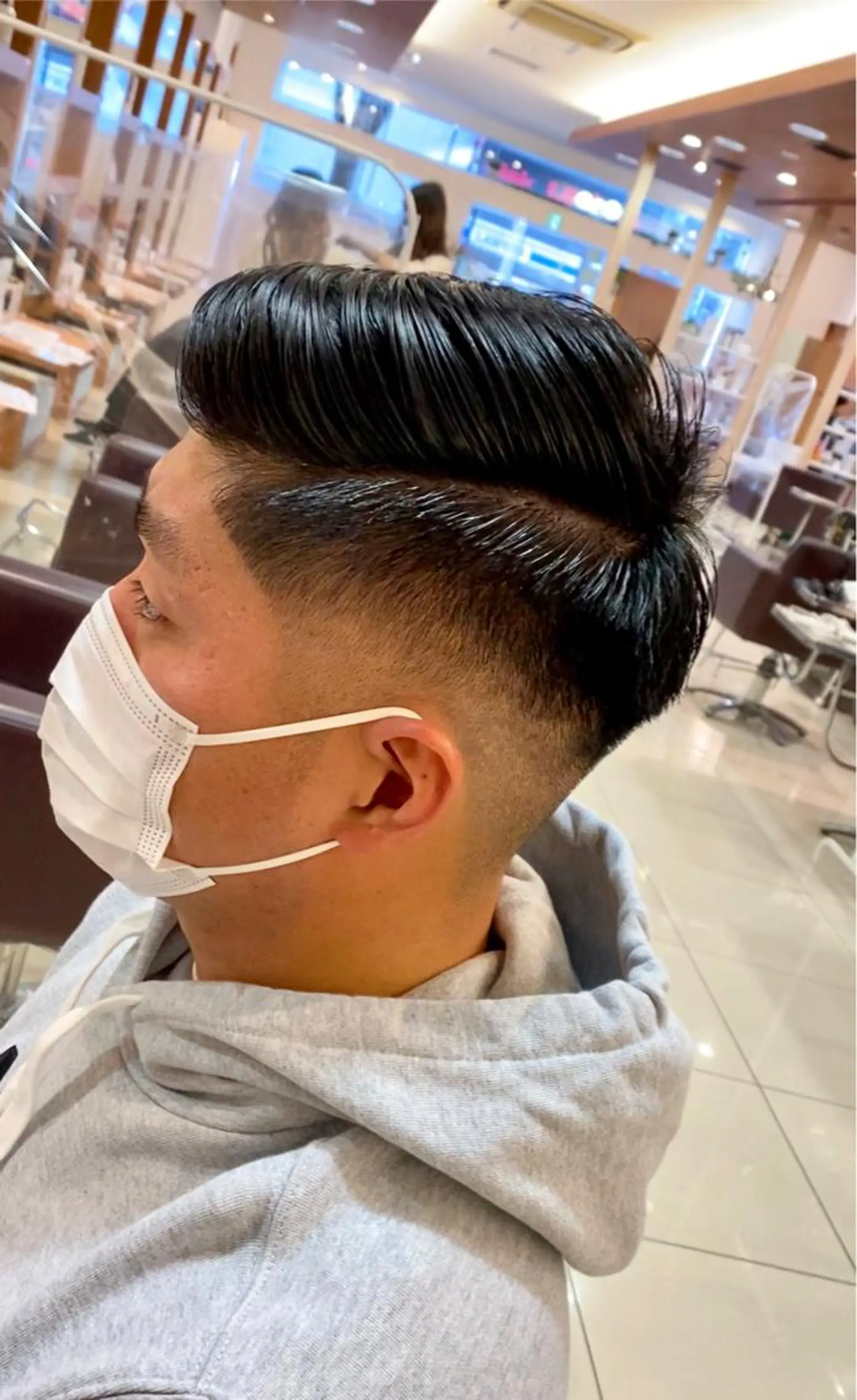 メンズ ミルクティーベージュ 山本勝志のヘアスタイル