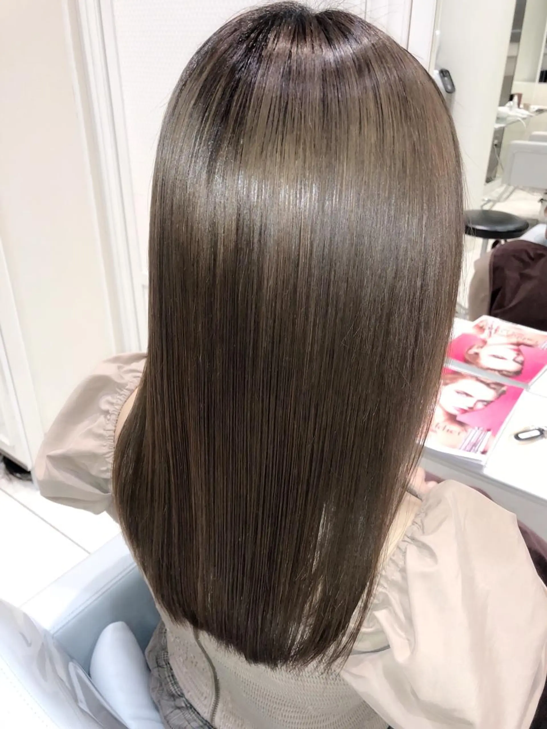 セミロング カラー ベージュカラー ショコラベージュ カット ヘアカラー トリートメント 縮毛矯正/髪質改善 /ブリーチ/東陽町✨のヘアスタイル