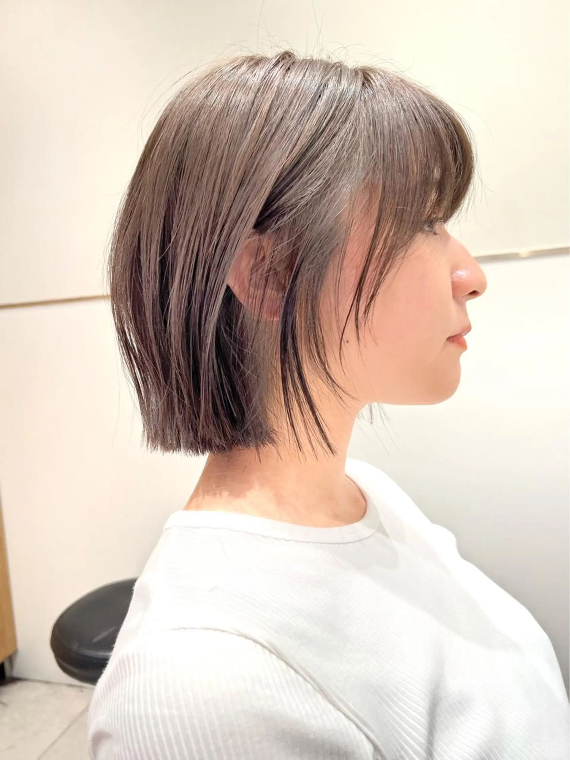 ミディアム カラー グレージュ ボブ カット ヘアカラー トリートメント レイヤー専門家 ダブルカラー修のヘアスタイル