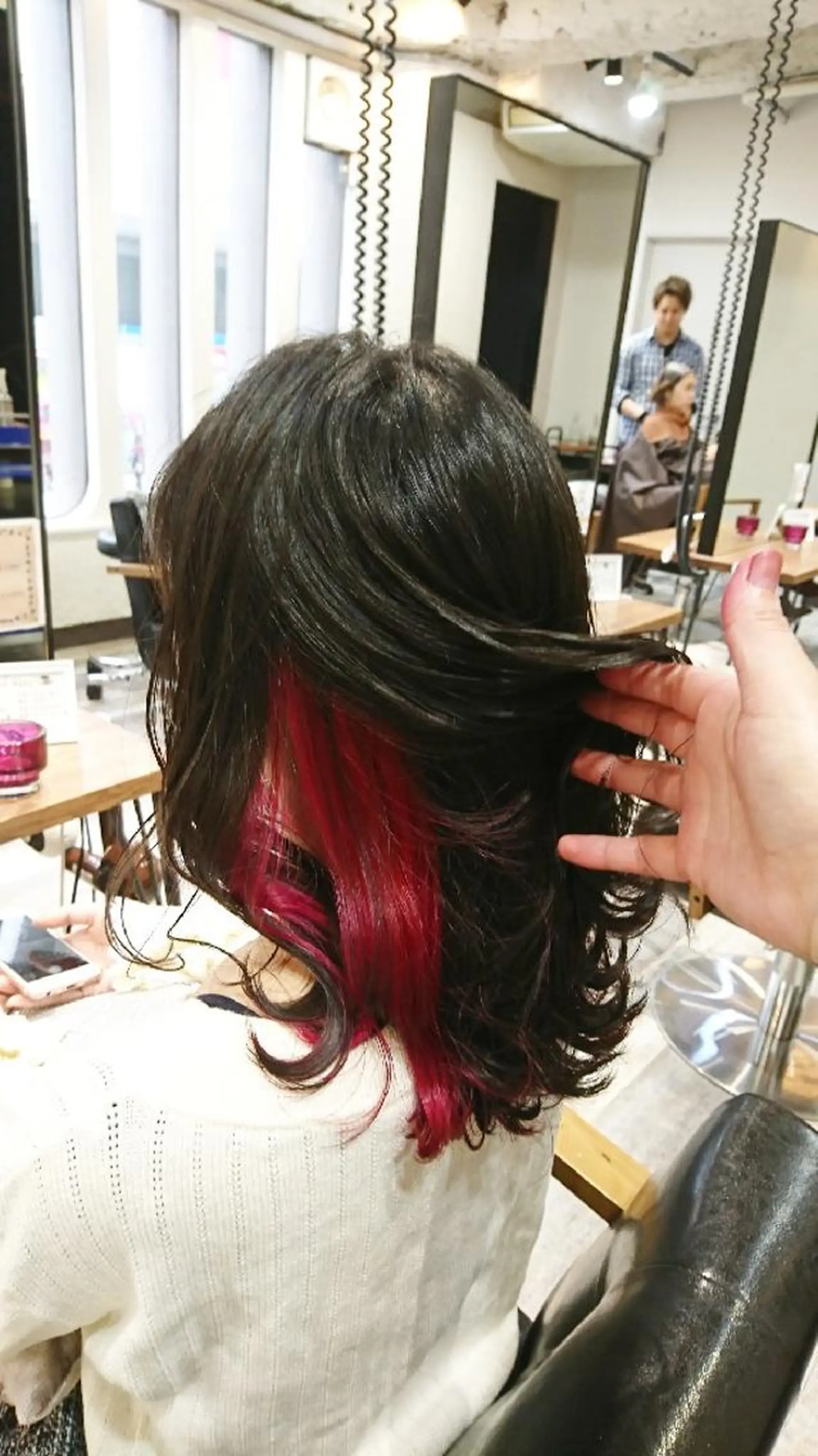 ミディアム カラー インナーカラー ピンクカラー ACROあべの店所属・艶カラー/インナー /グラデ/大西小百合のヘアスタイル