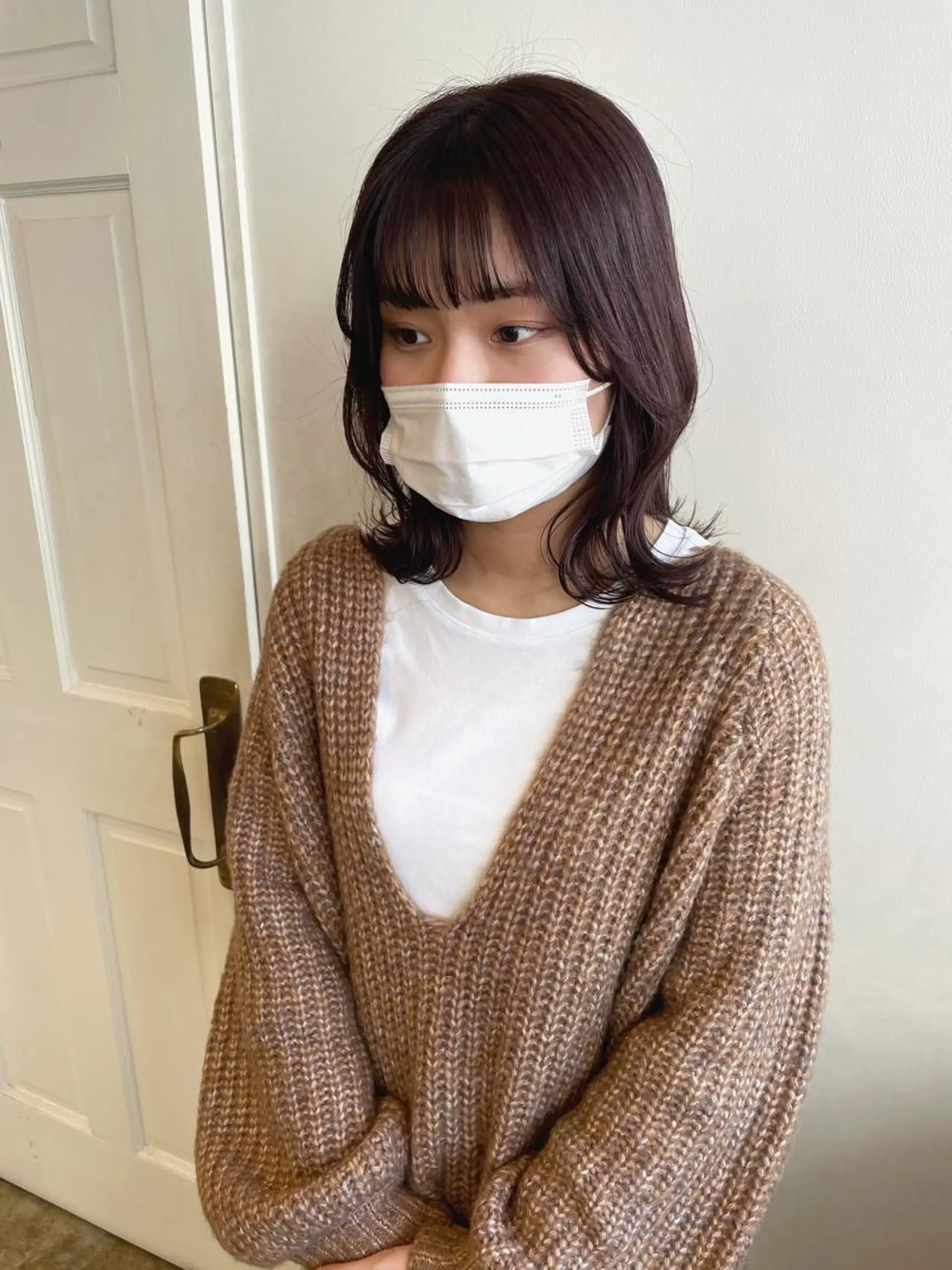 ミディアム カラー カット ヘアカラー トリートメント MIOベージュカラー 柔らかいカラーのヘアスタイル