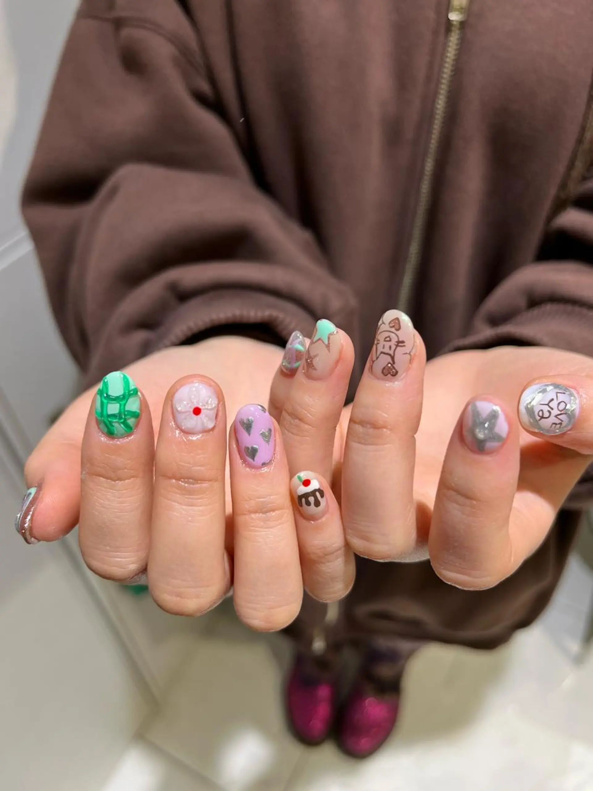 ネイル ハンドネイル フットネイル moca心斎橋所属・˚✧⁺⭐︎༚moca miyuu⁎⁺˳✧༚のネイルデザイン