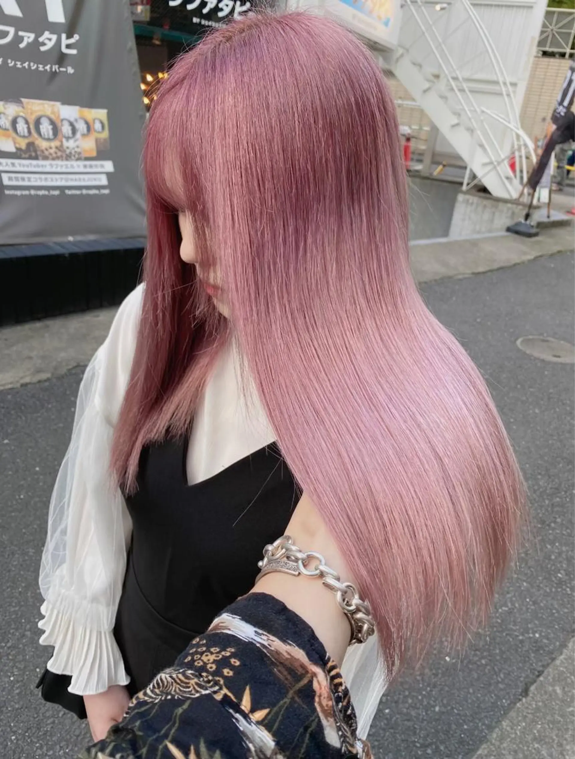 セミロング amber所属・🌈ショートの達人 HIROMU🌈のヘアスタイル