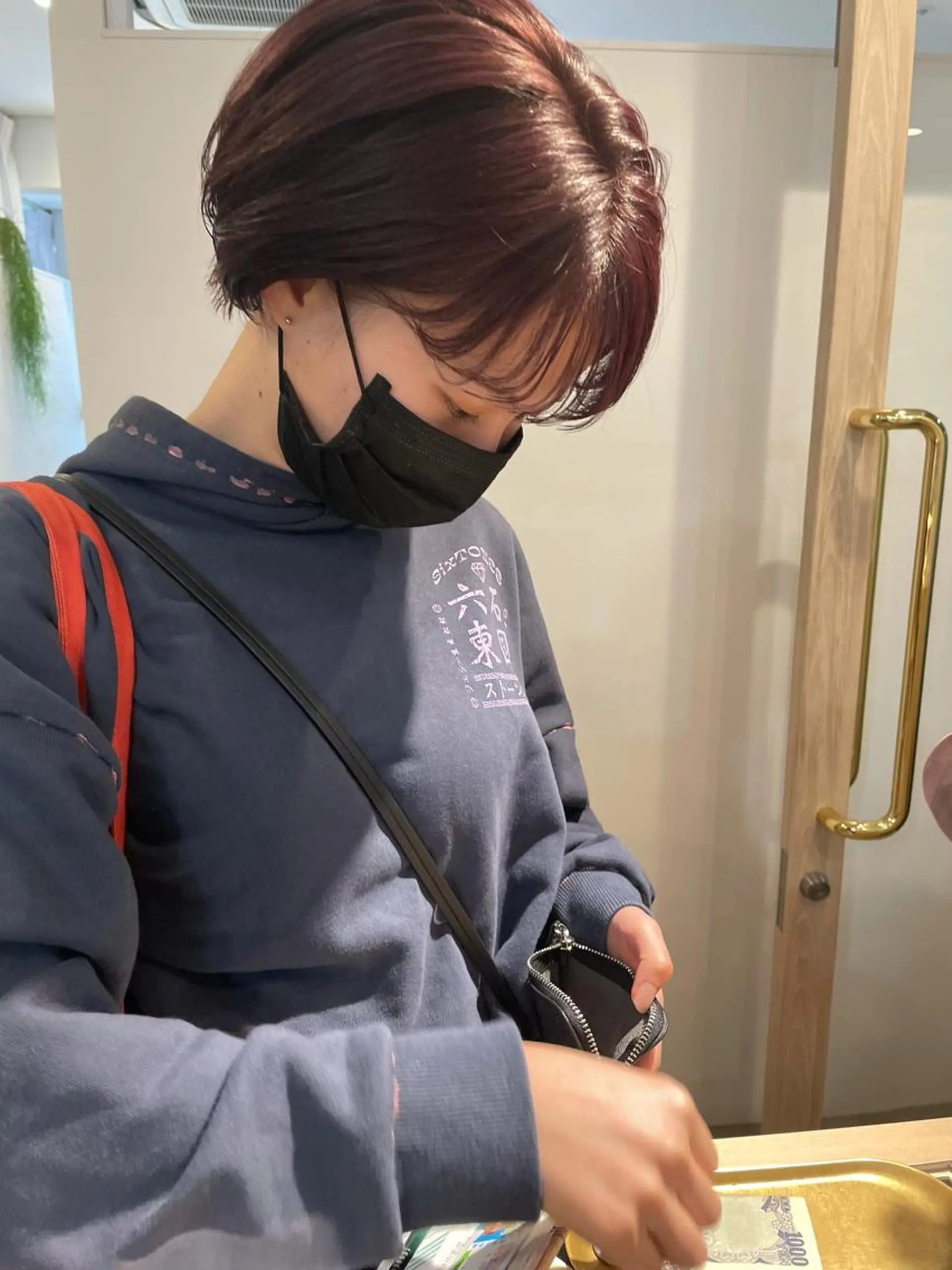 ショート カット ヘアカラー トリートメント 大迫 江梨のヘアスタイル