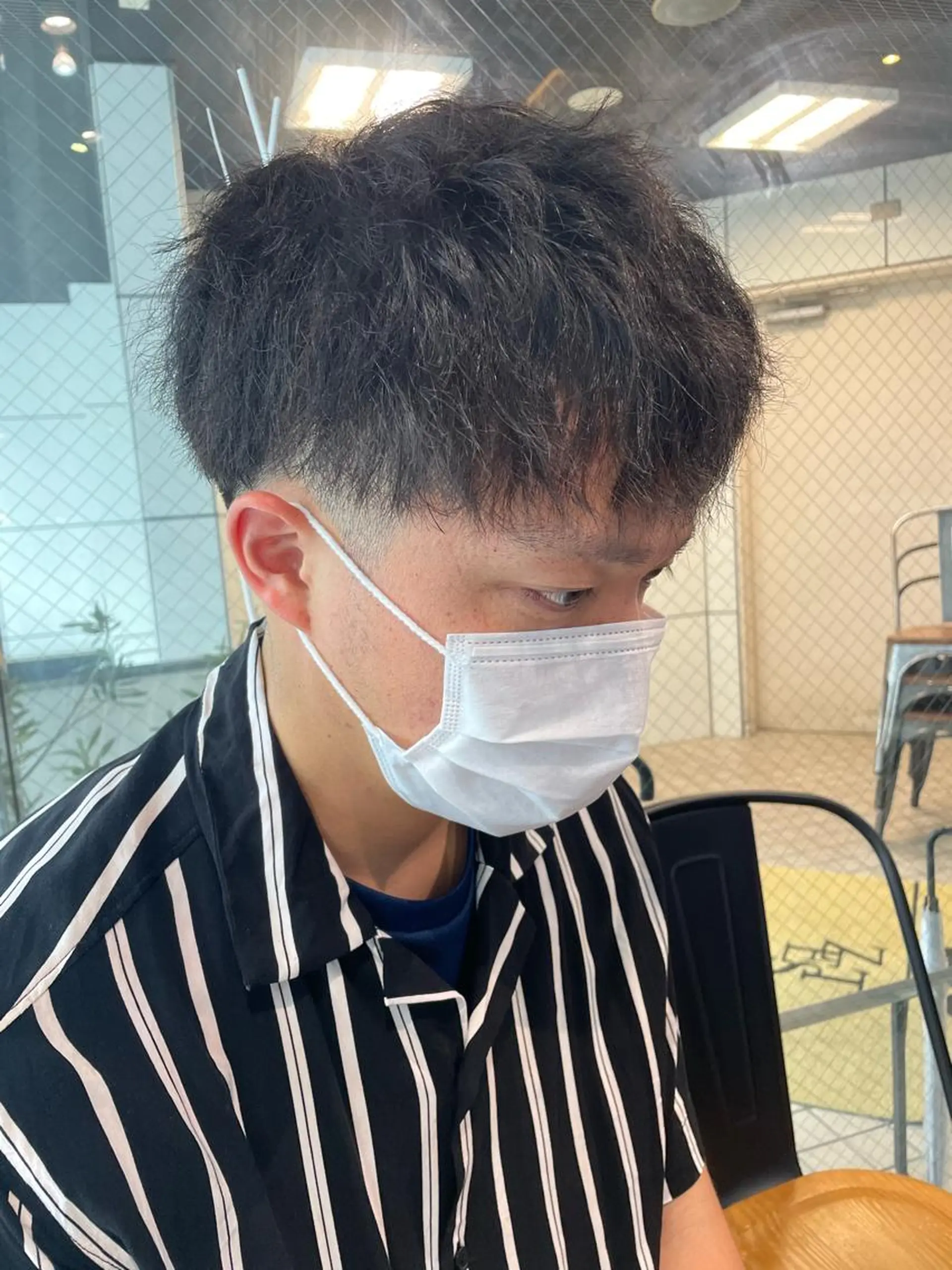 メンズ メンズハイトーン メンズパーマ 学生（メンズ向け） メンズ/艶髪/カラー サクラ🌸のヘアスタイル