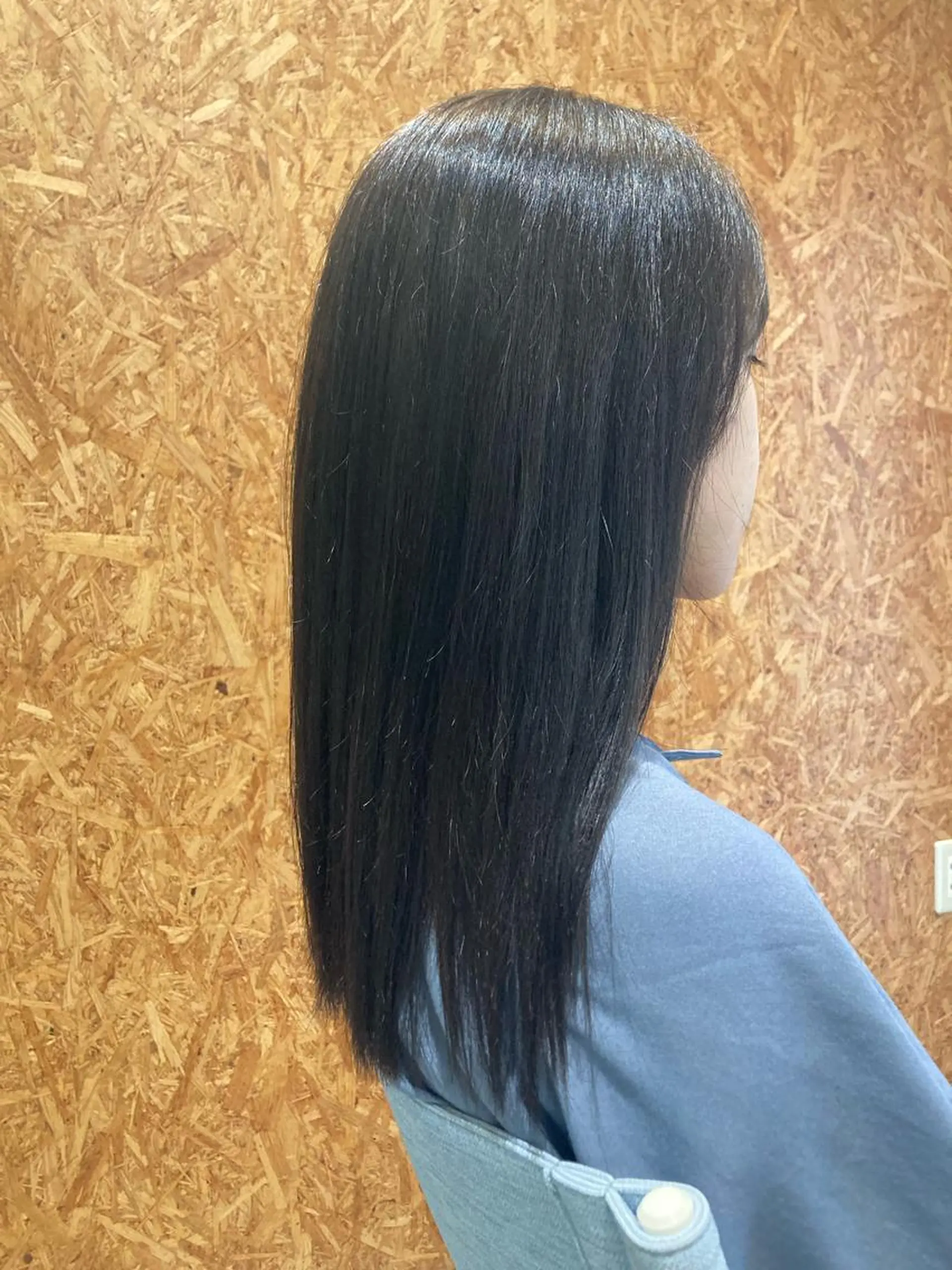 カラー アッシュ ヘアカラー 折本 沙織のヘアスタイル