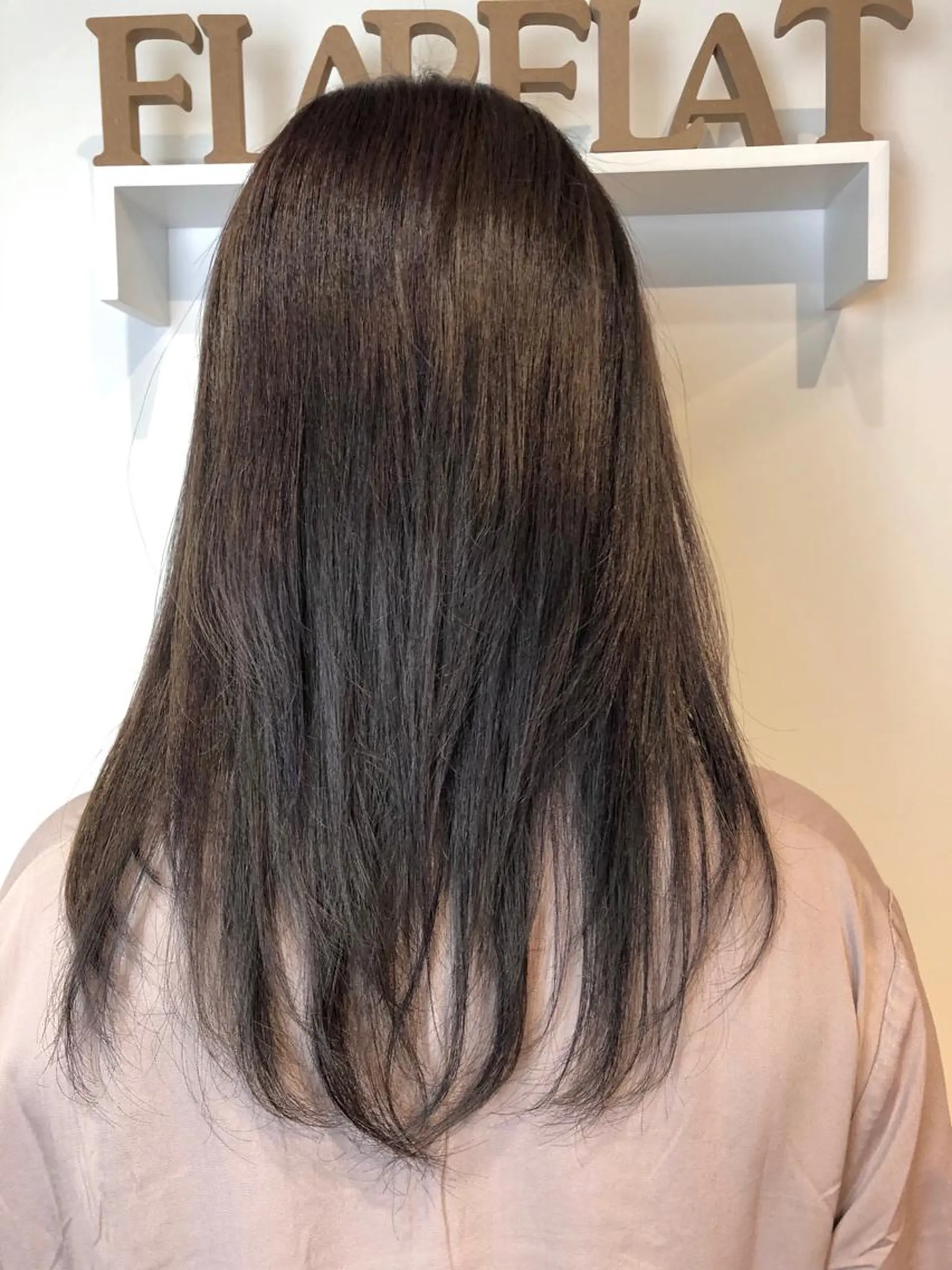 セミロング カラー ヘアカラー トリートメント 青野 文香のヘアスタイル