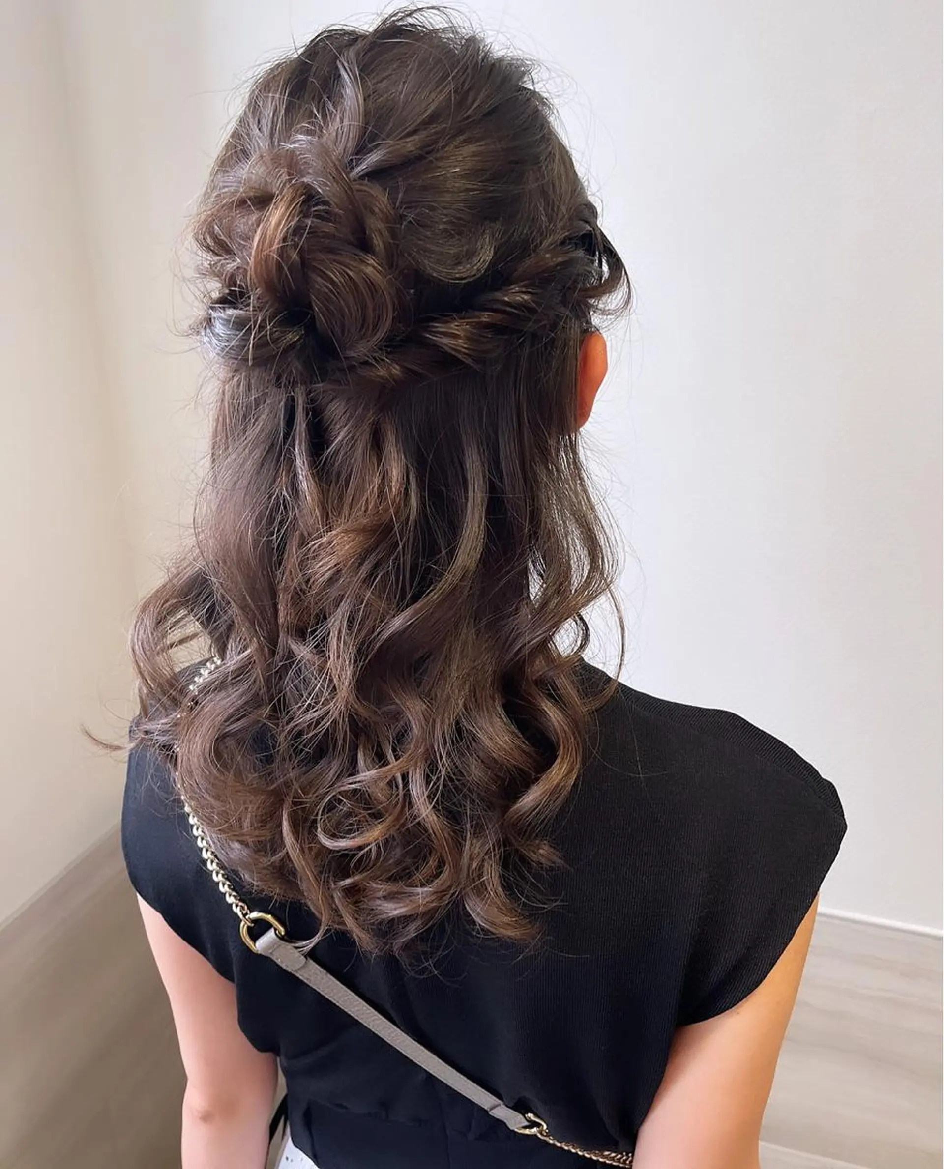 ロング ヘアアレンジ tomida yukiの眉毛・アイブロウイメージ