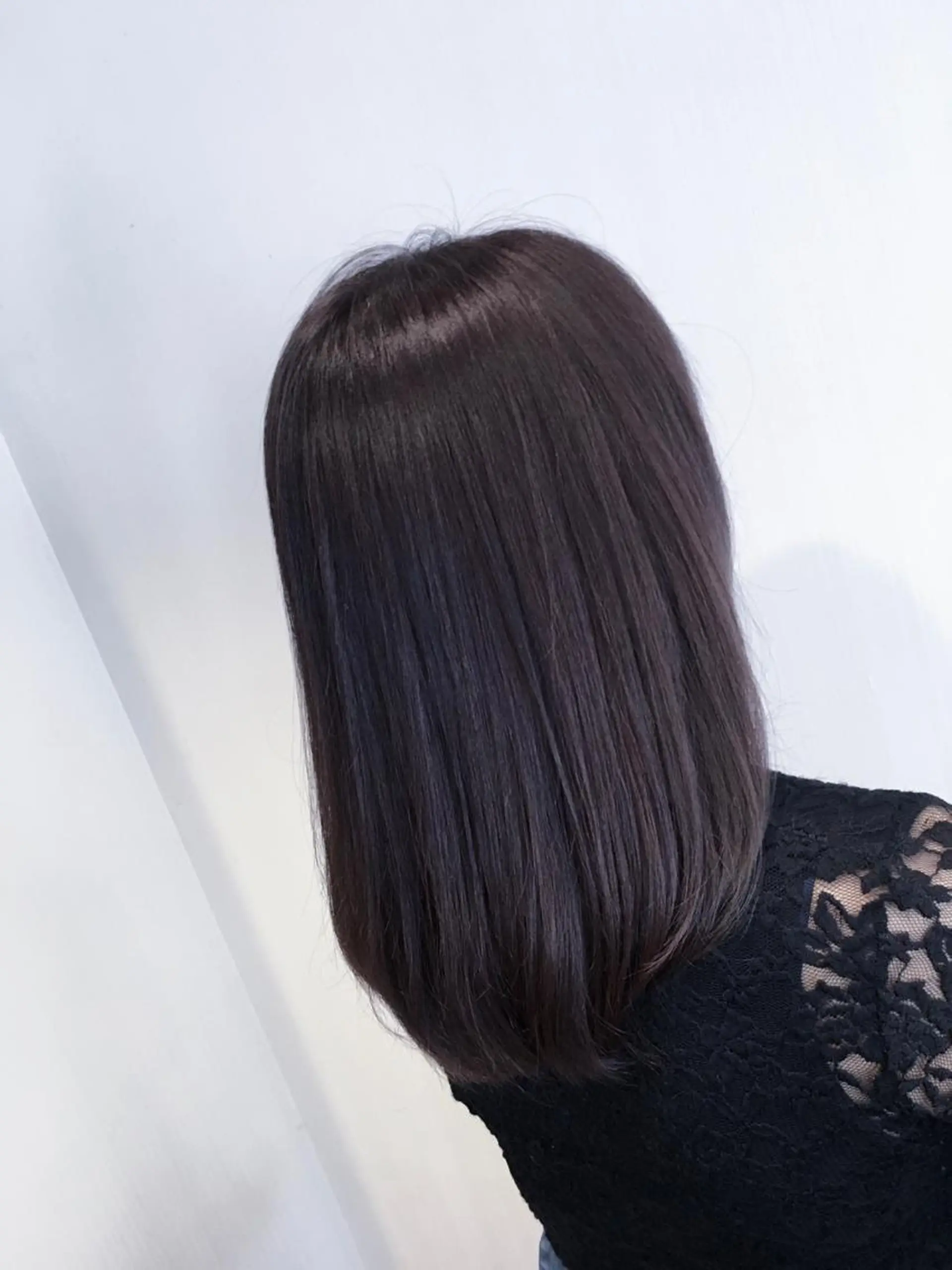 ミディアム カラー アッシュ ピンクカラー バイオレットカラー バイオレットアッシュ 小國 綾かのヘアスタイル