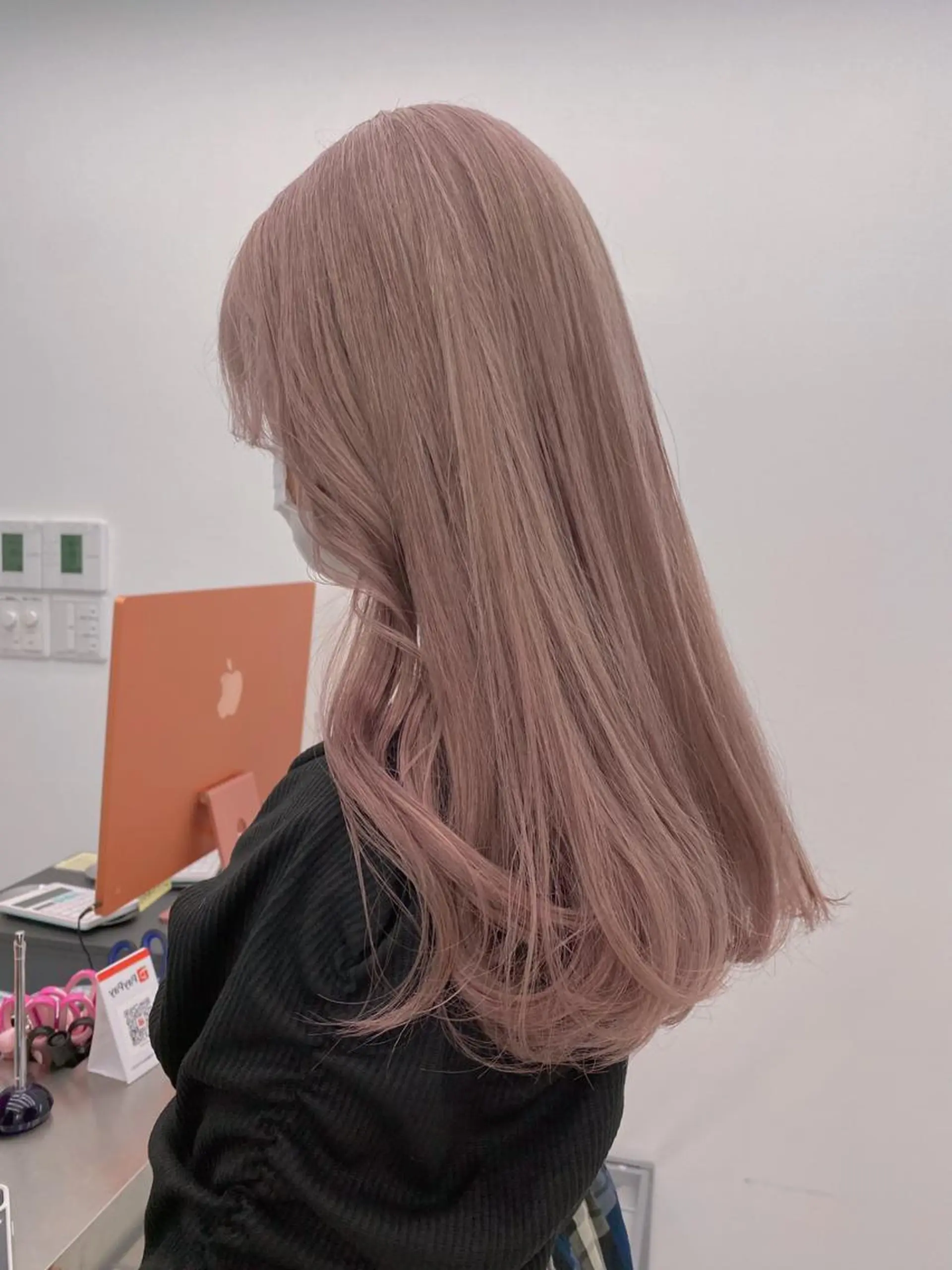 セミロング カラー ヘアアレンジ ヘアカラー トリートメント ヘッドスパ ヘアセット 透明感/グレージュ/ ミルクティー/ユウトのヘアスタイル