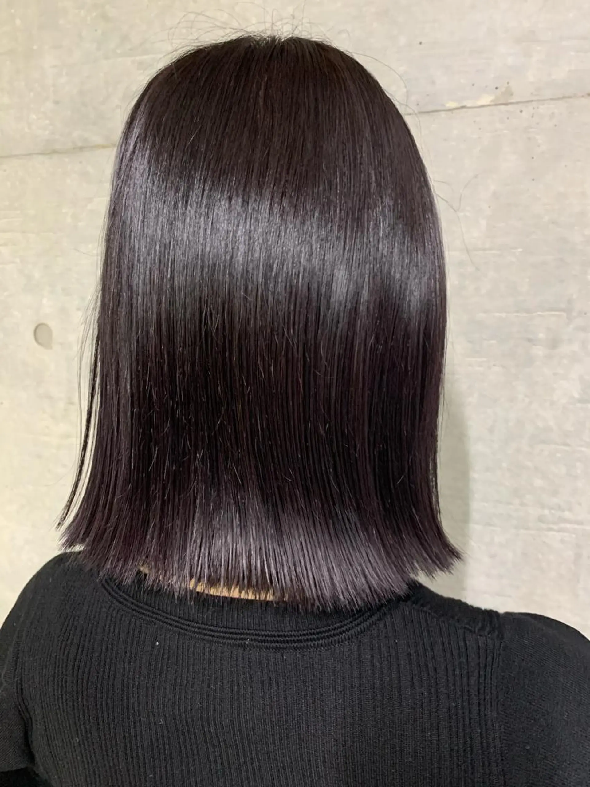 ミディアム カラー メンズ 黒髪 パープルカラー パープルブラック ヘアカラー トリートメント THE./ブリーチ 透感カラー/髪質改善のヘアスタイル