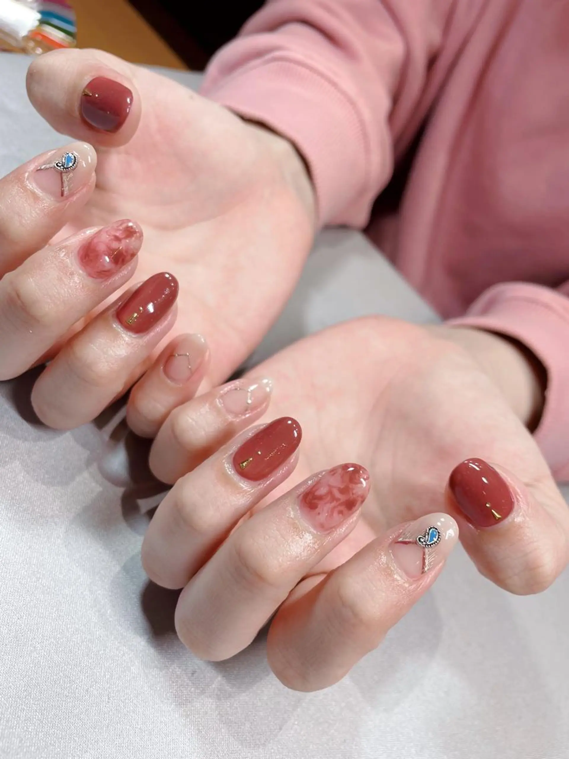 ネイル iiloo aromaworksのネイルデザイン