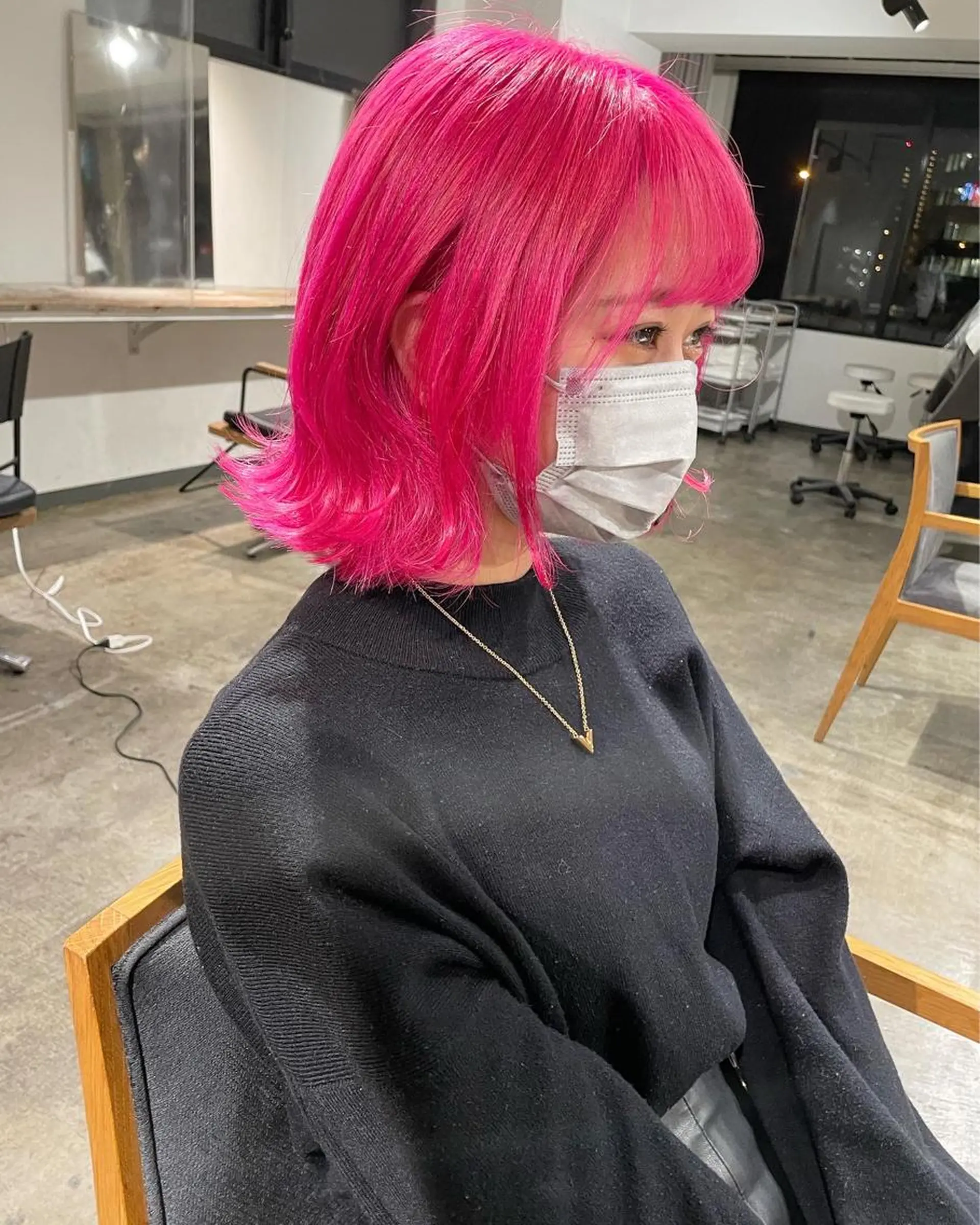 ミディアム カラー ピンクカラー ヘアカラー トリートメント ハイトーン/レイヤー /ケアブリーチ石川治のヘアスタイル