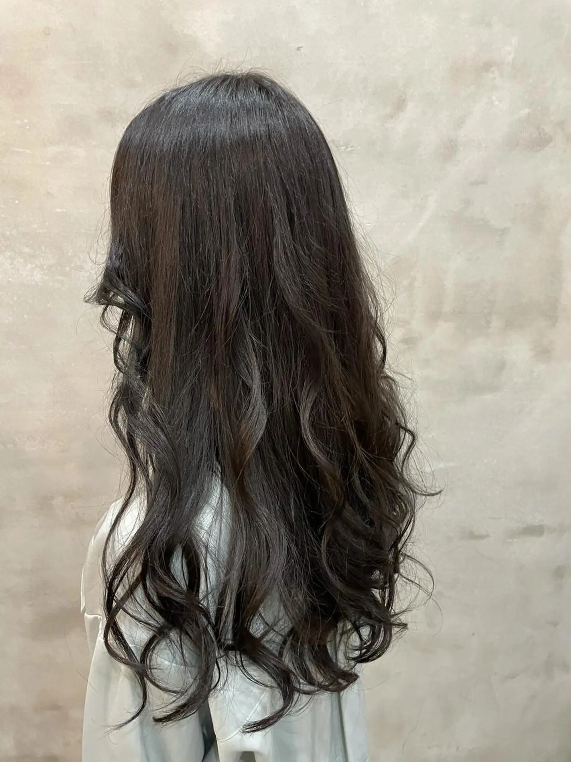 ロング カラー グレージュ 【ピンク/韓国ヘア/ ヘアセット】亜海のヘアスタイル